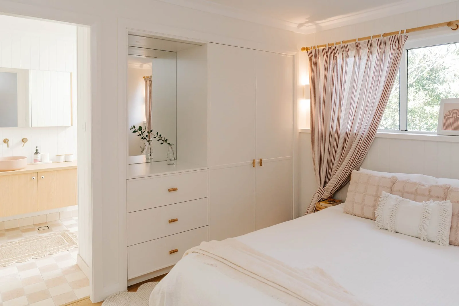 Serendipity Beach House-33.jpg