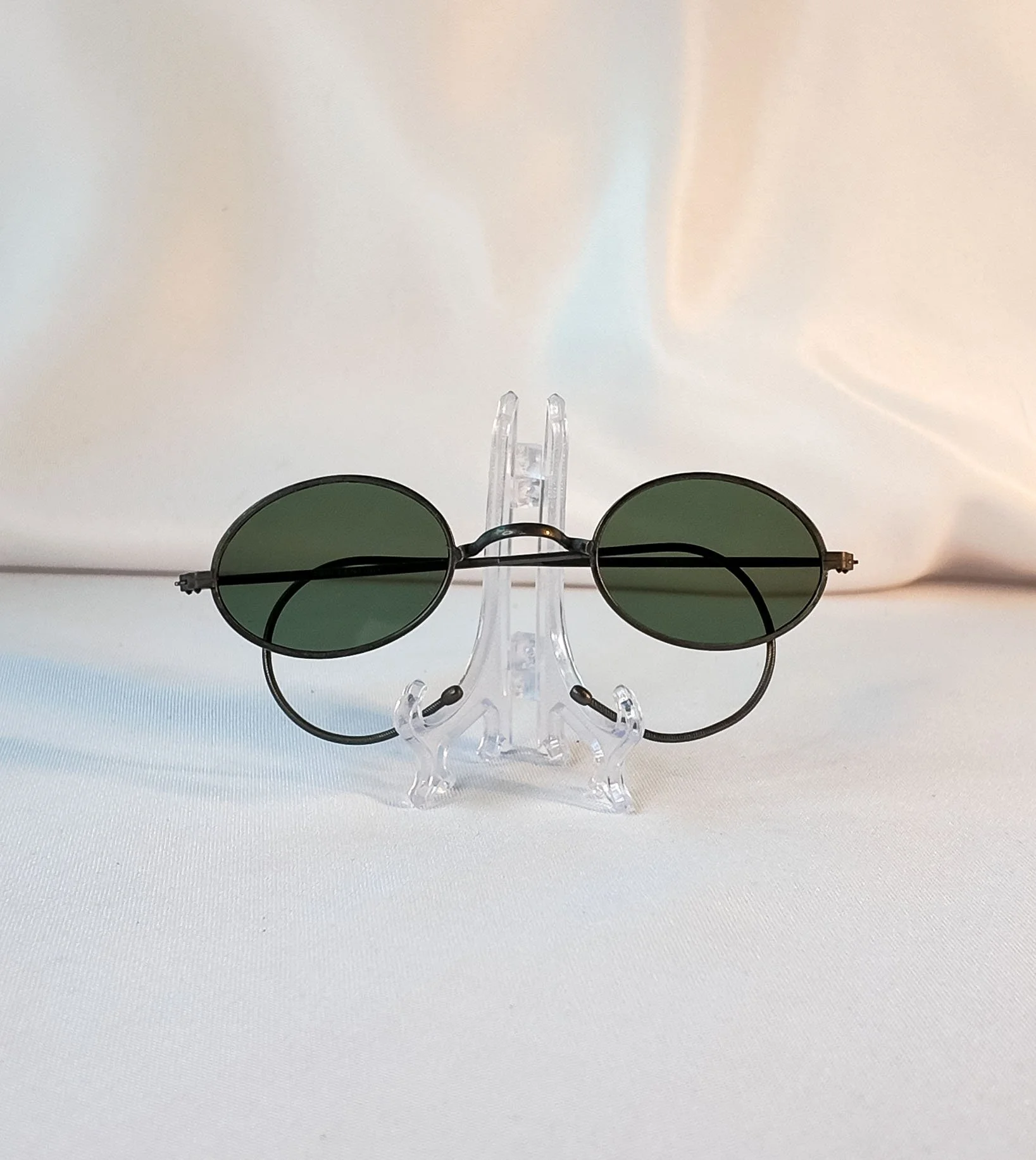 For the Theater Kid: Antique-Style 1800s Spectacles