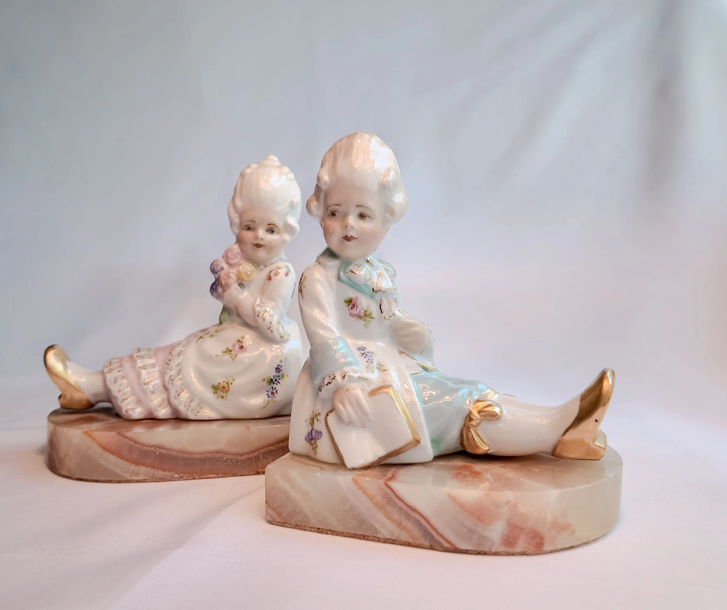 Lace You Can't Actually Touch: Dresden-Lace Style Figurine Bookends