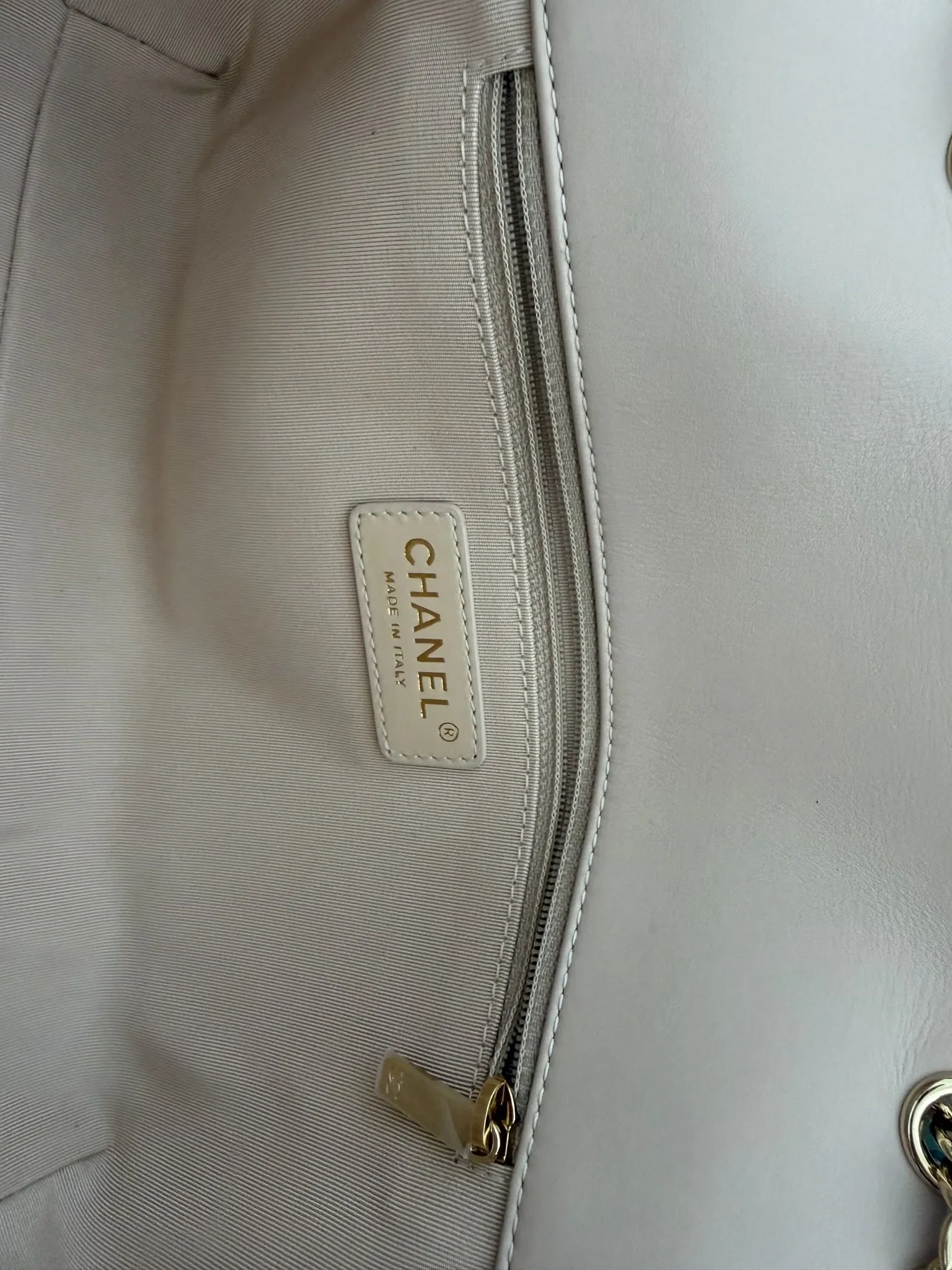 pink chanel4.webp