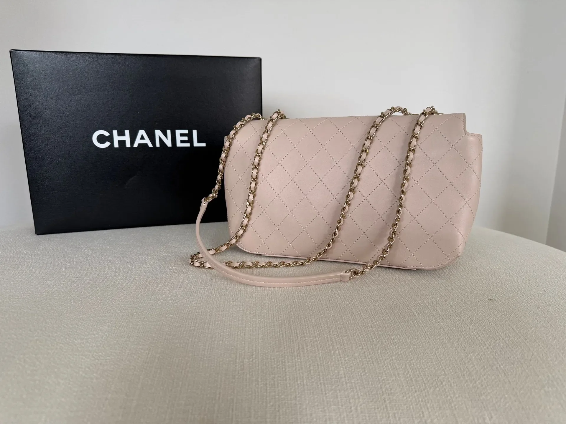 pink chanel3.webp