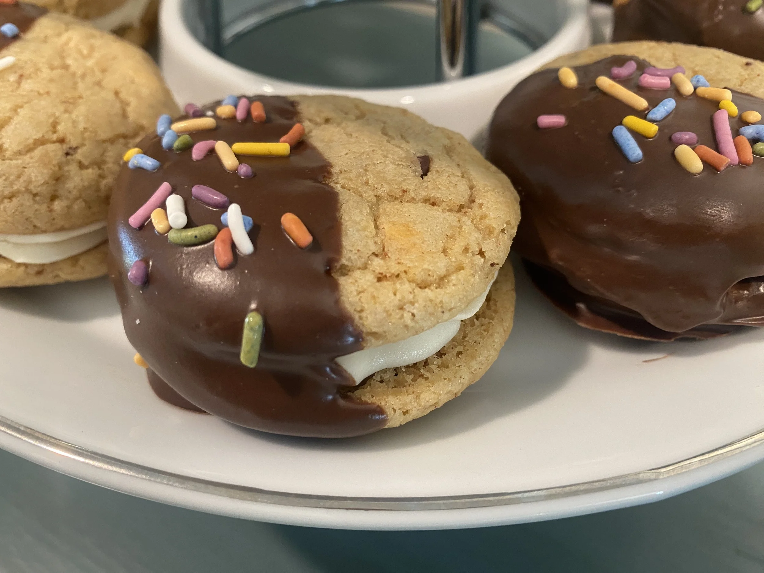 Chocolate Dipped Sandwich Cookie                                   12 Count Price Per Dozen