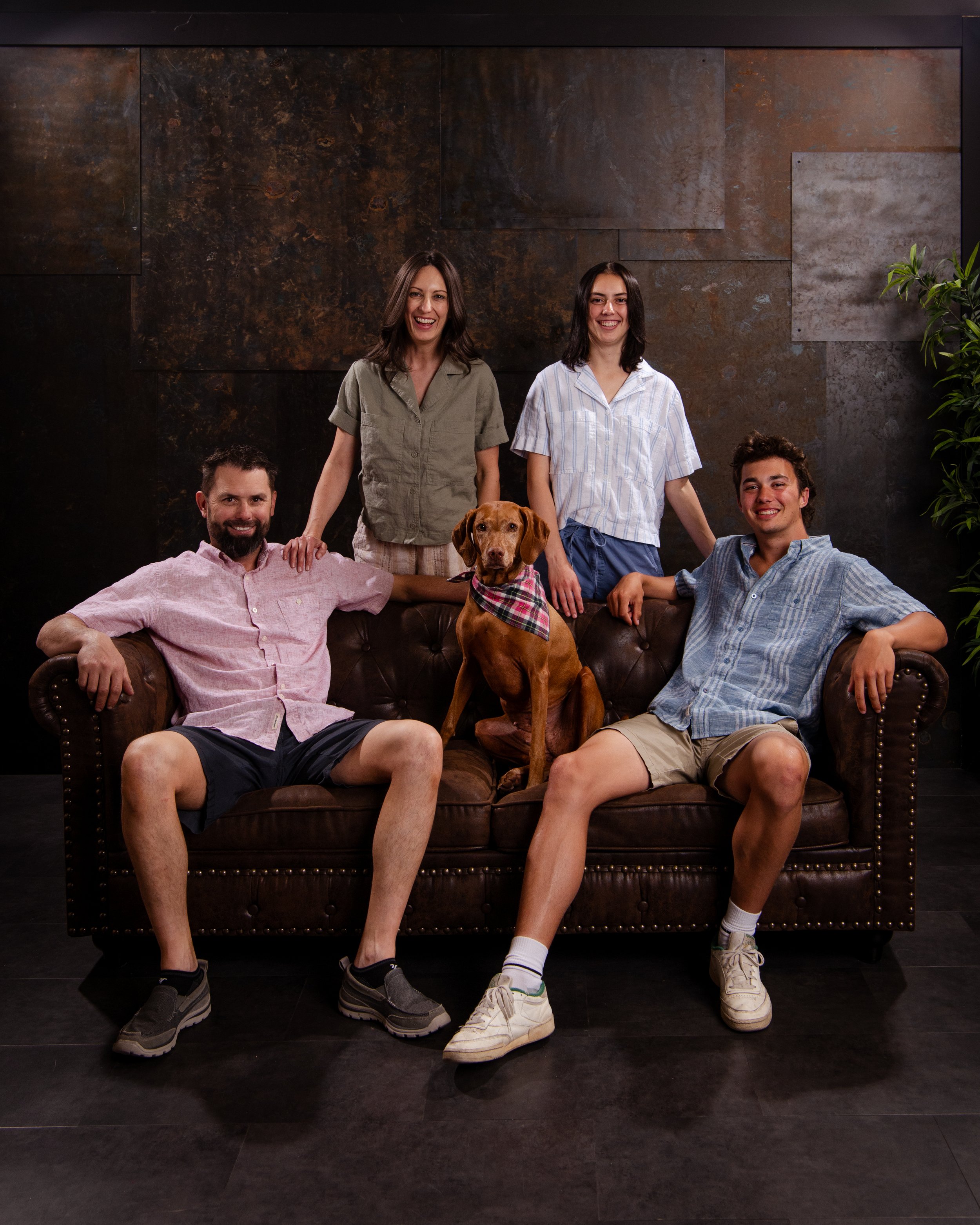 Family portrait, well lit at photopia studios