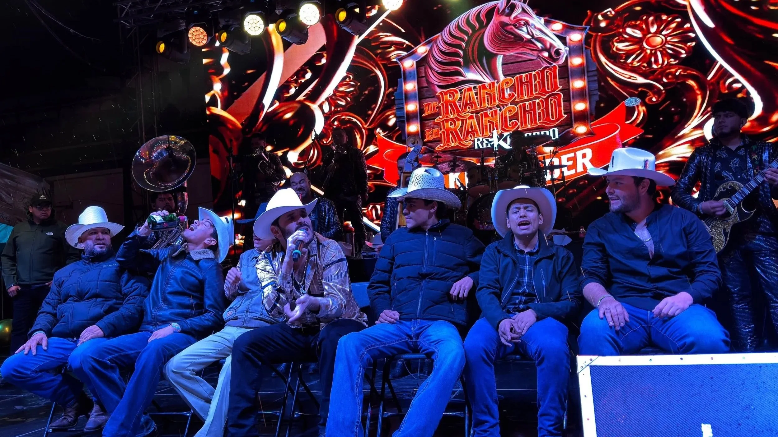 EL Komander llega con su gira De Rancho En Rancho a la Ciudad de México