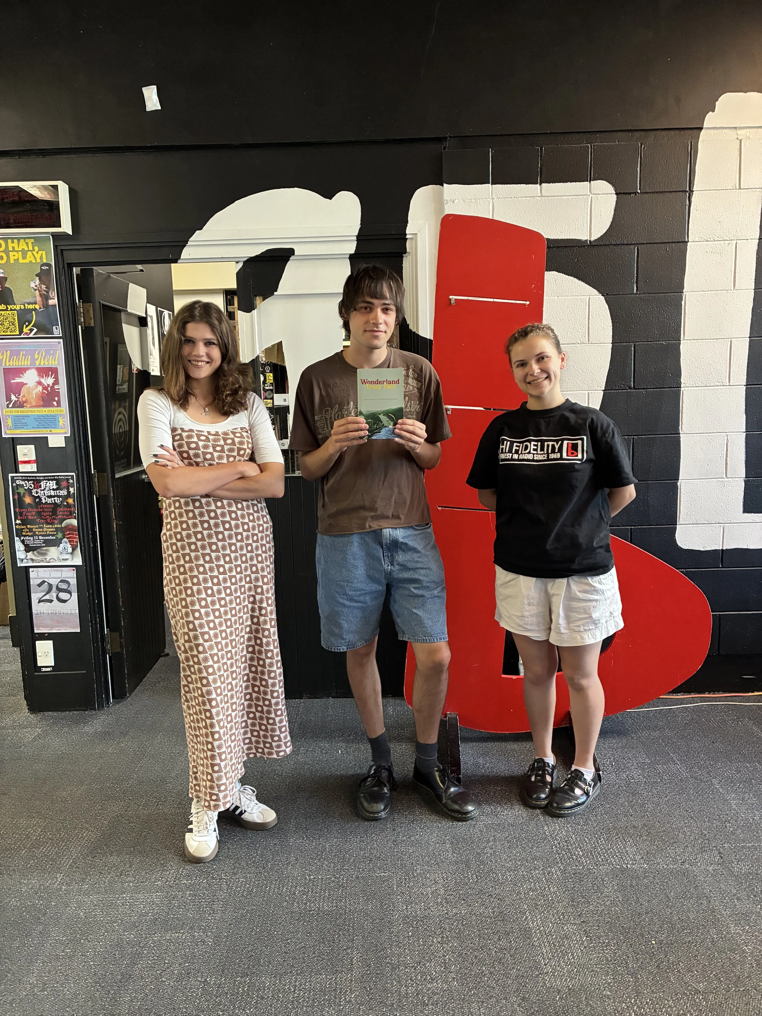 95bFM's Loose Reads: The Ockham longlist &amp; Wonderland by Tracy Farr