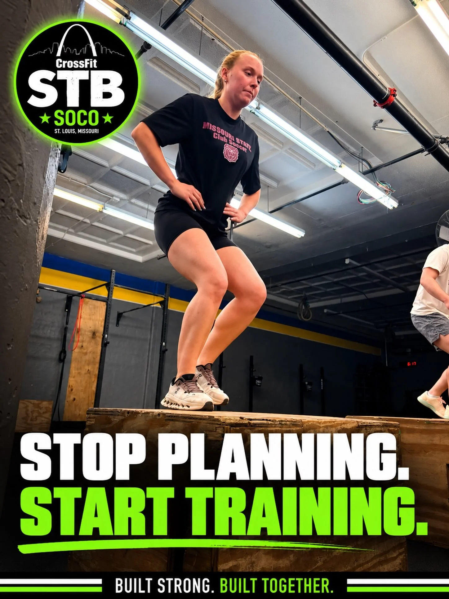 You&rsquo;ve got 60 minutes. Don&rsquo;t spend 15 of them figuring out what workout to do.

Walk in. The workout is already planned. Your coach explains it, helps you choose the right options, and gets you moving.

At STB SOCO, your hour is for train