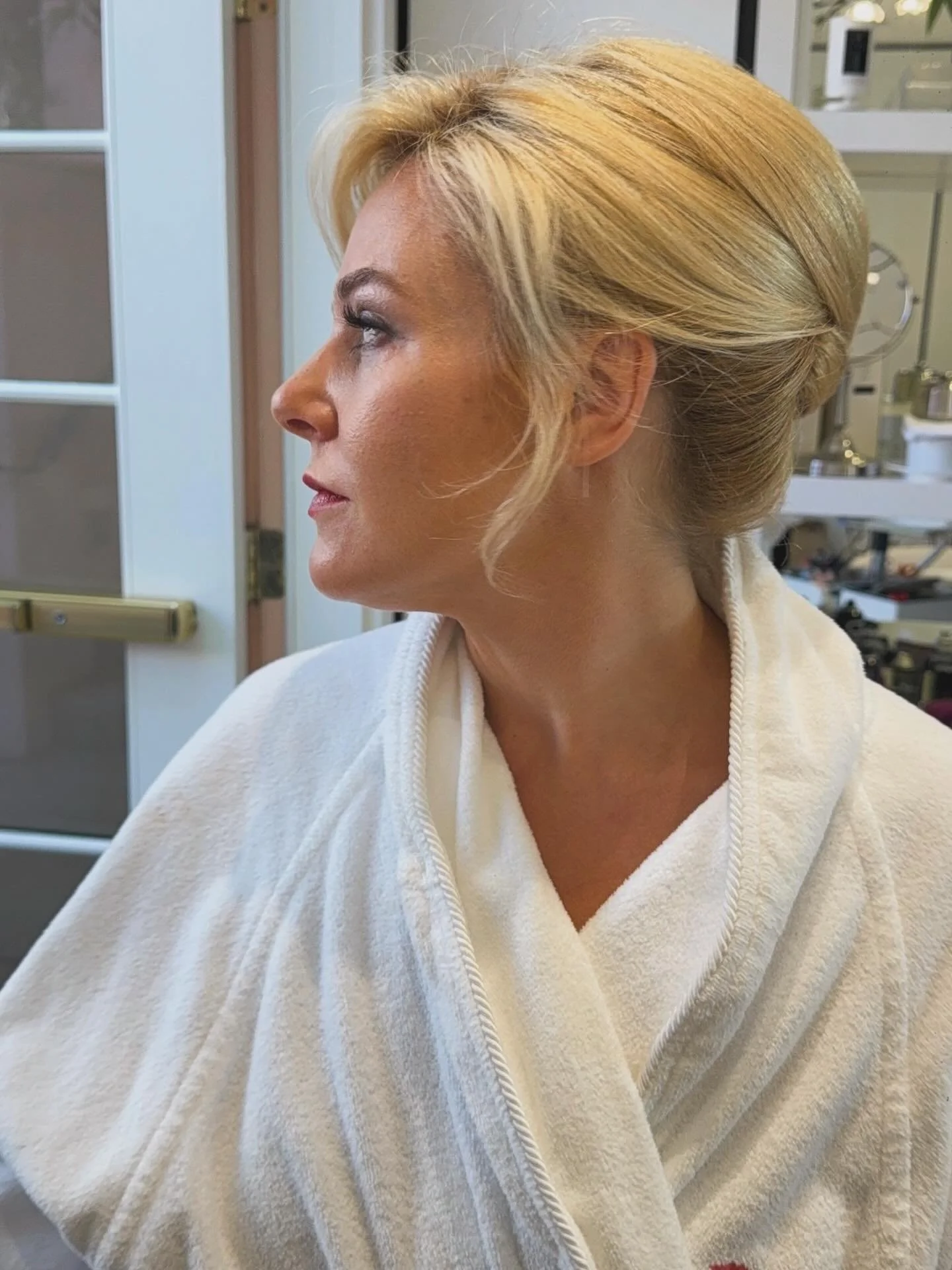 Fall-ready 🍂 Hair, makeup, cut, and style all perfectly done ✨
@hotelbelair @lorealpro @bellehahn1