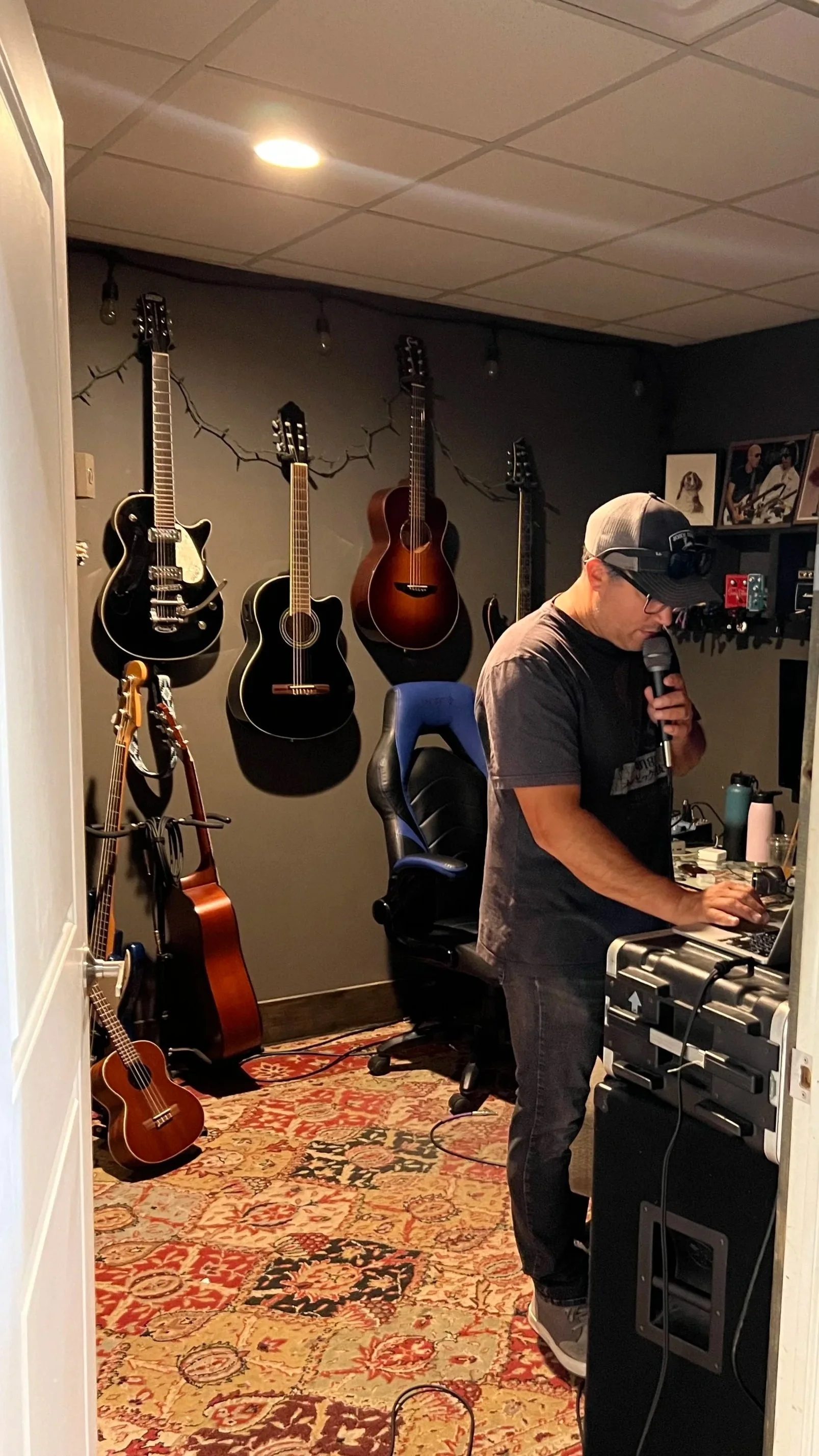 Learn to record your own demo in Point Pleasant, NJ through Red House Music and Rehearsal Studio's Masterclass program with engineer Ed.