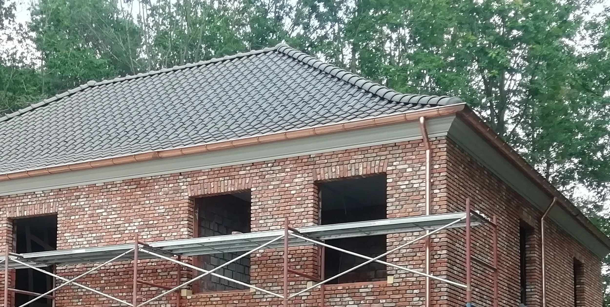 Koperen dakgoten geplaatst door DK Dak uit Rijkevorsel