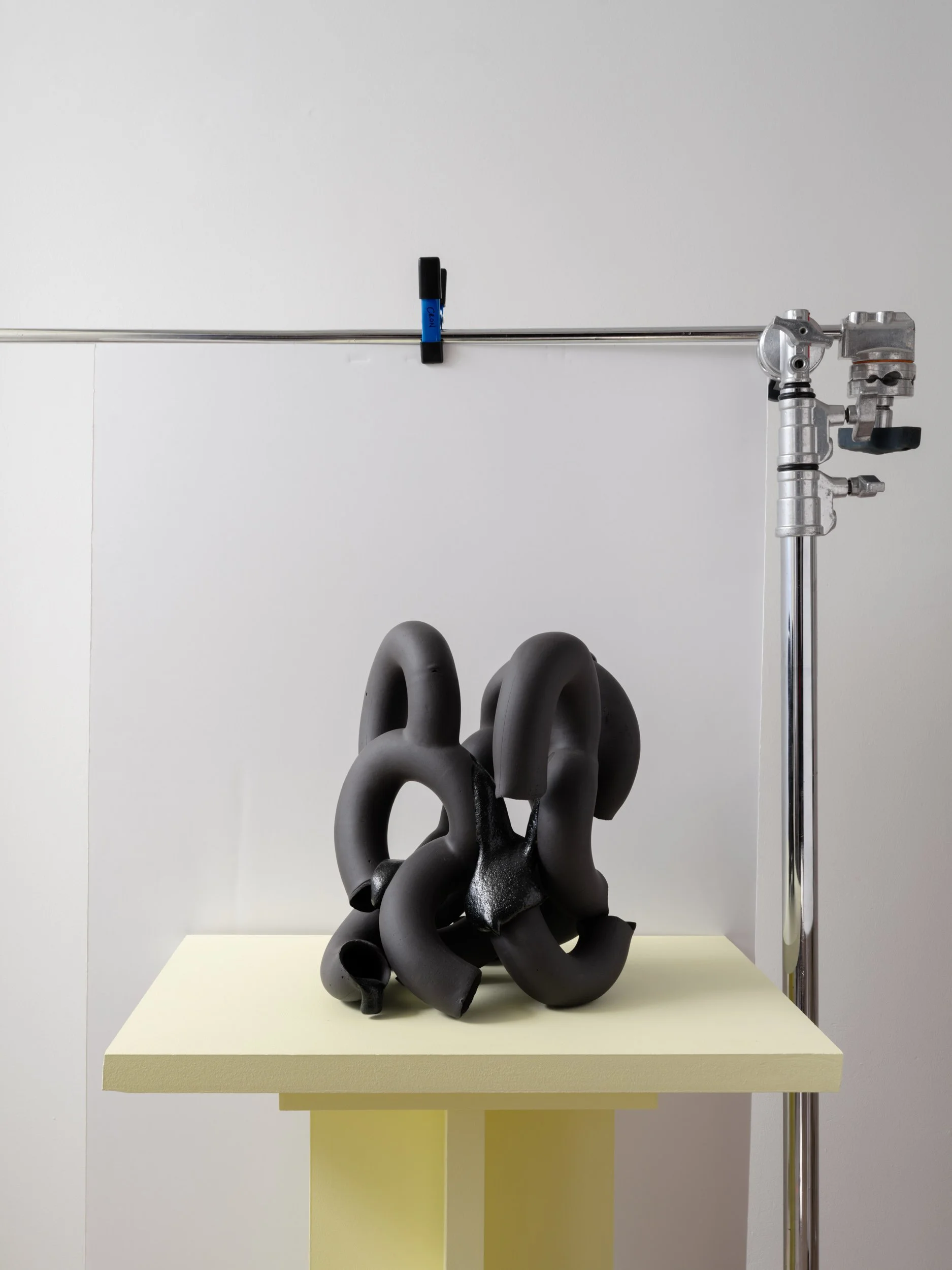 Mingshu Li - Black tubes