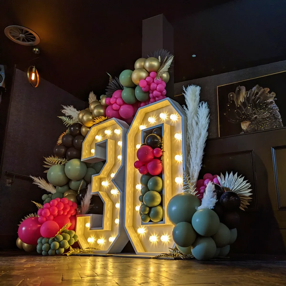 parties-streamers-events-03.webp