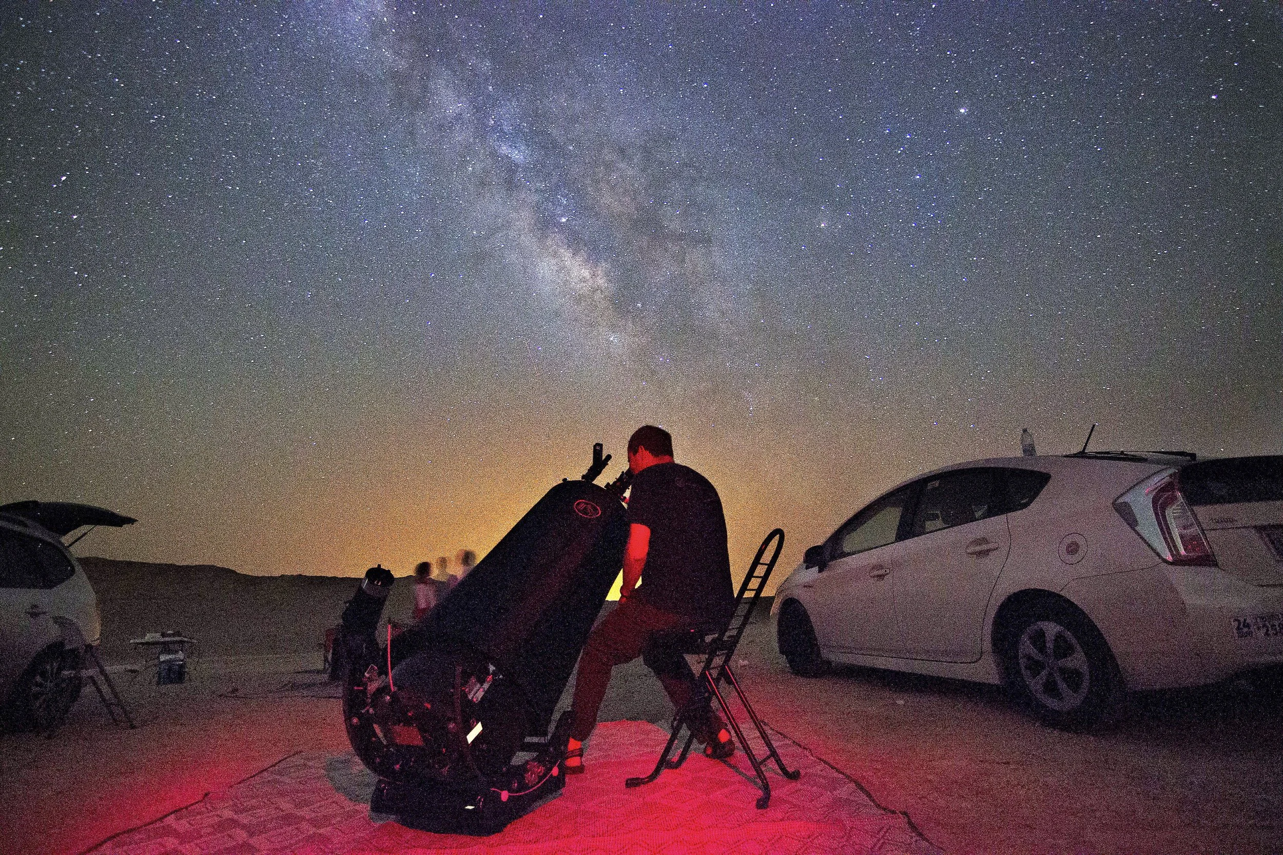 Hi Dave,
Just to let you know that my scope is a joy to use. Simple and quick setup and great views. - Amir A, Negev desert, Israel