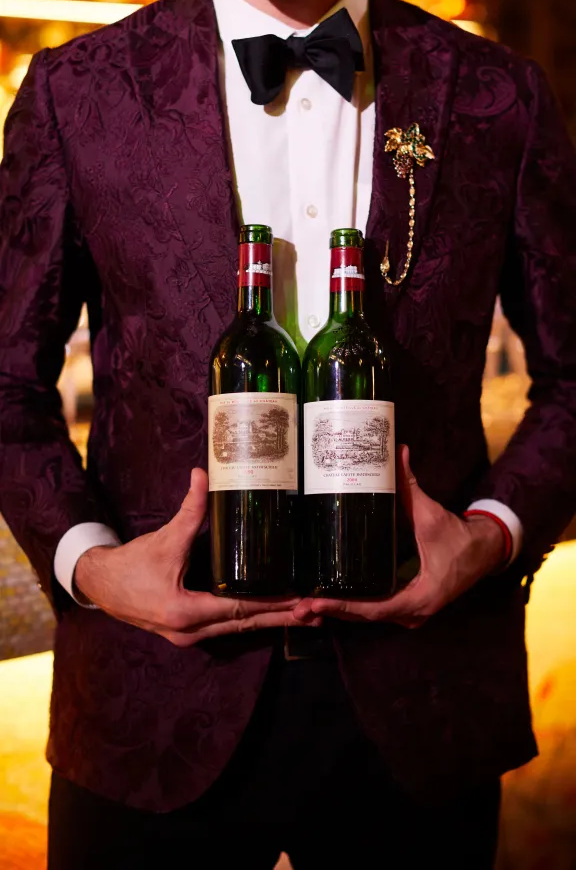 Image of a wine tasting room
