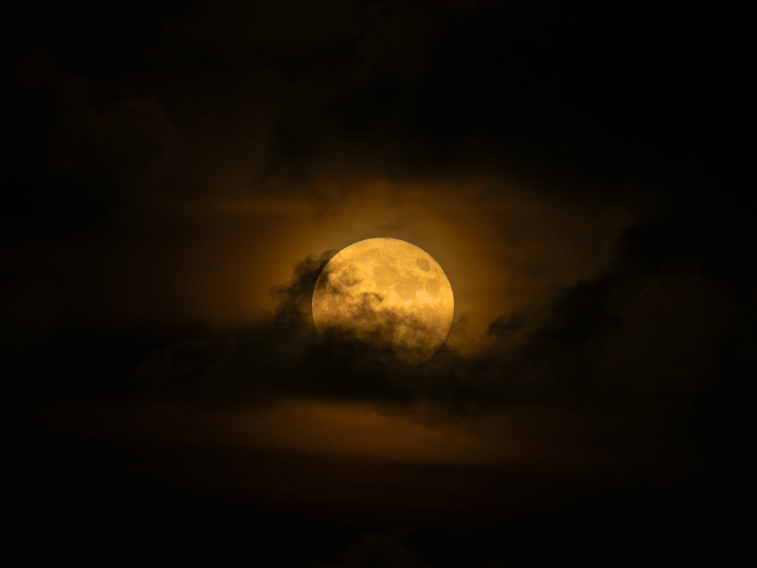 MichaelaSkovranova_moon--5.jpg