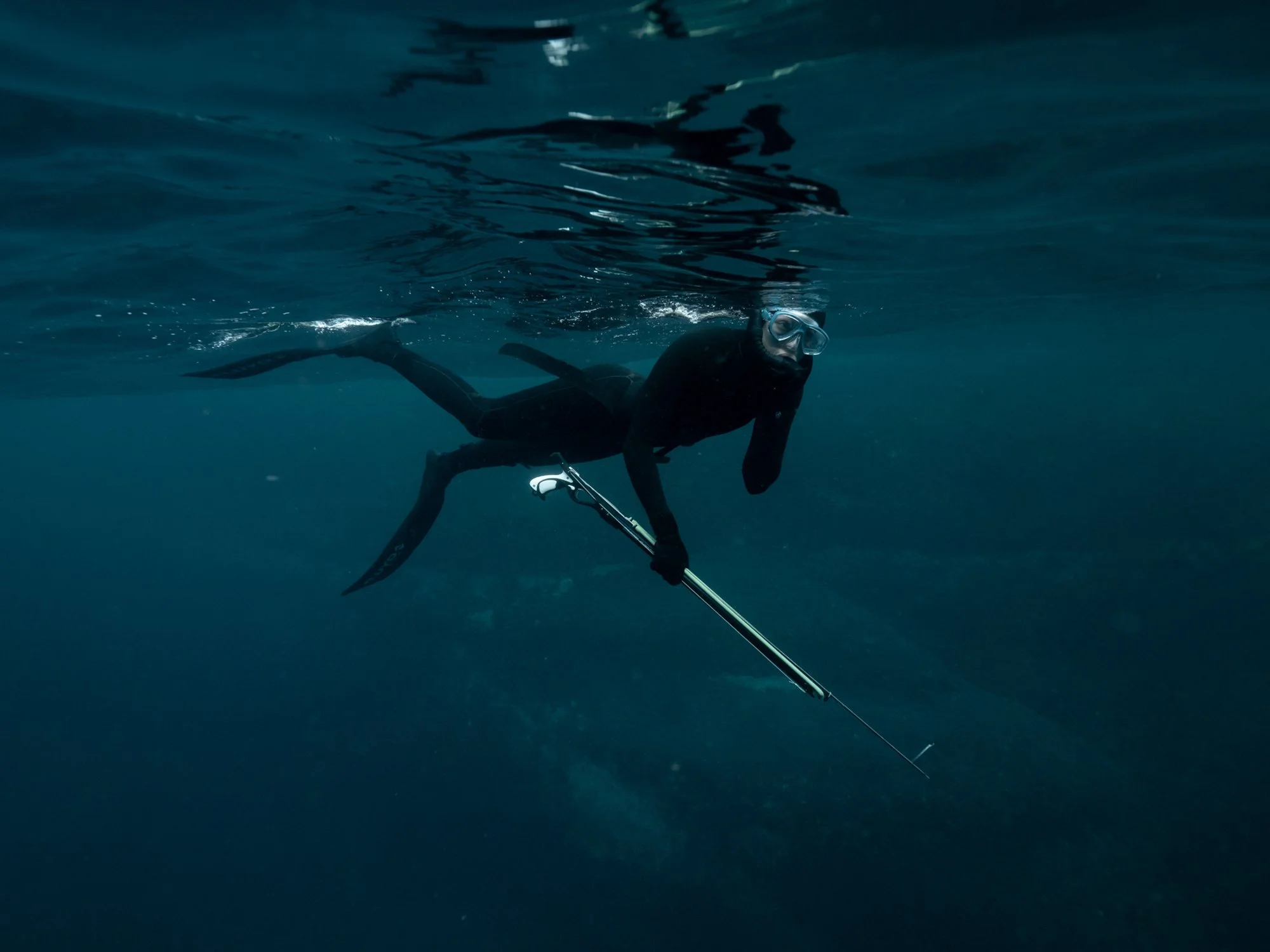  Emma Shearman spearfishing off Manly Headland Sydney. Michaela Skovranova / The New York Times 