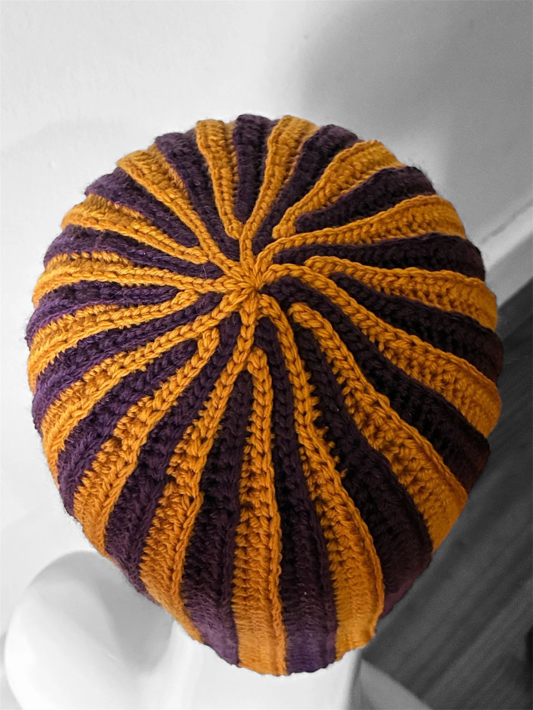 Regular Fit - Crown detail