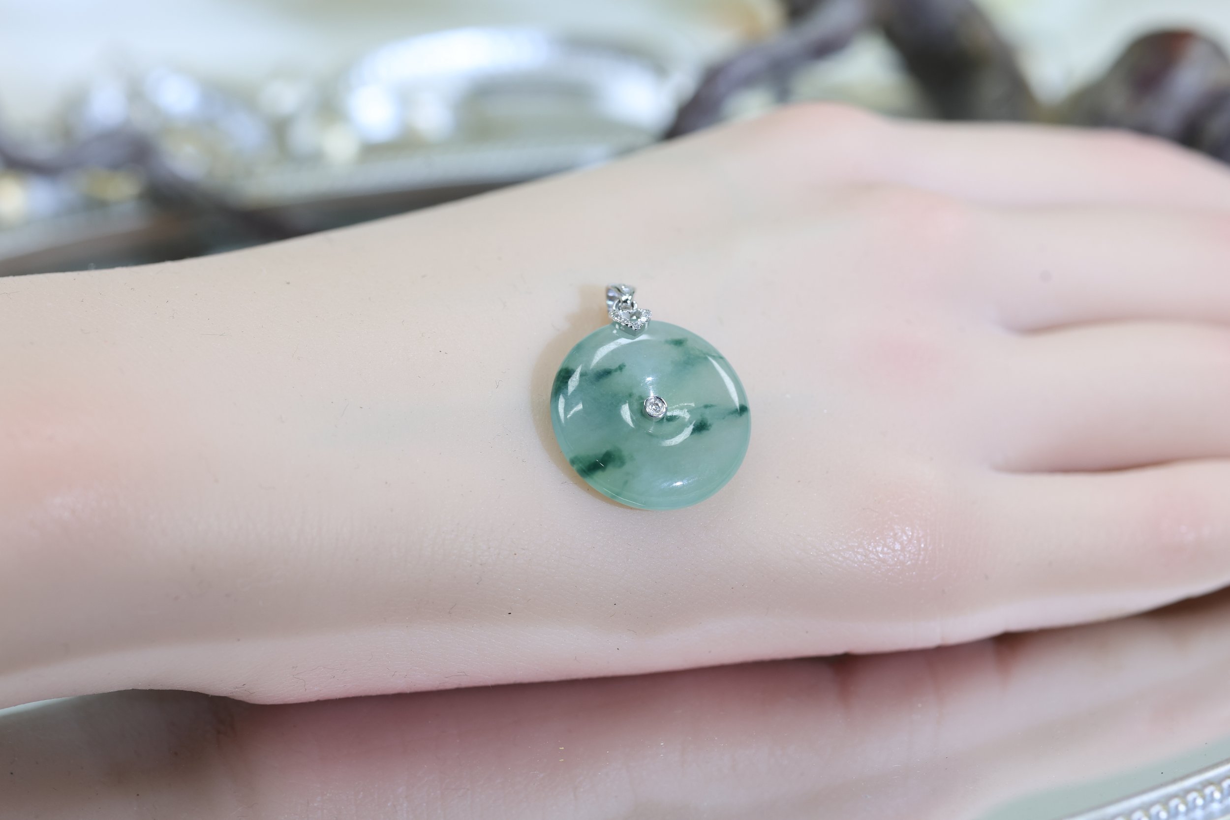 Tranquil - 平安扣 Jadeite Necklace (18K)