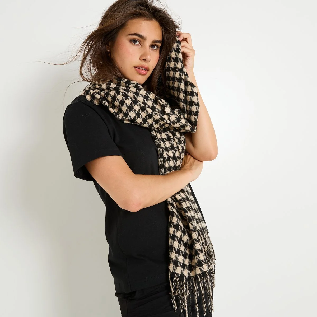 Echarpe motif pied de poule