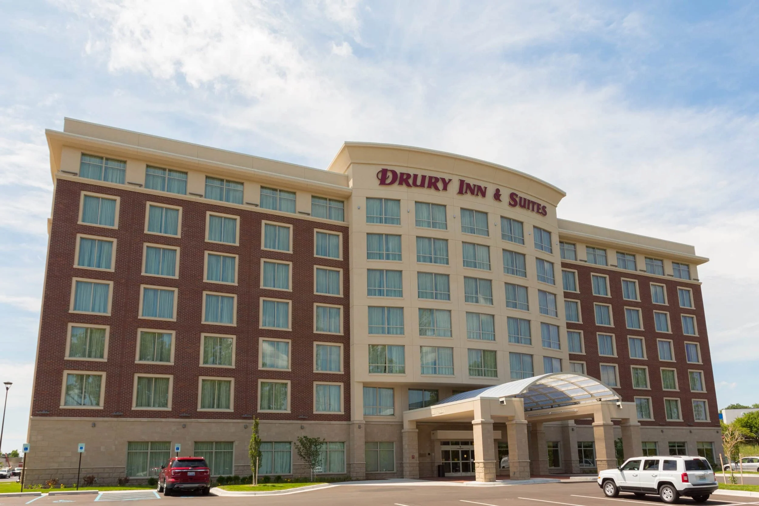 Drury Inn &amp; Suites