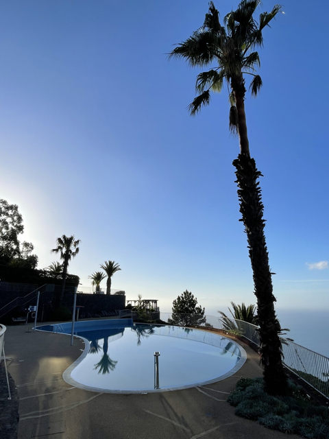 A cure for the exhausted perimenopausal woman: Health coaching vs a holiday? 