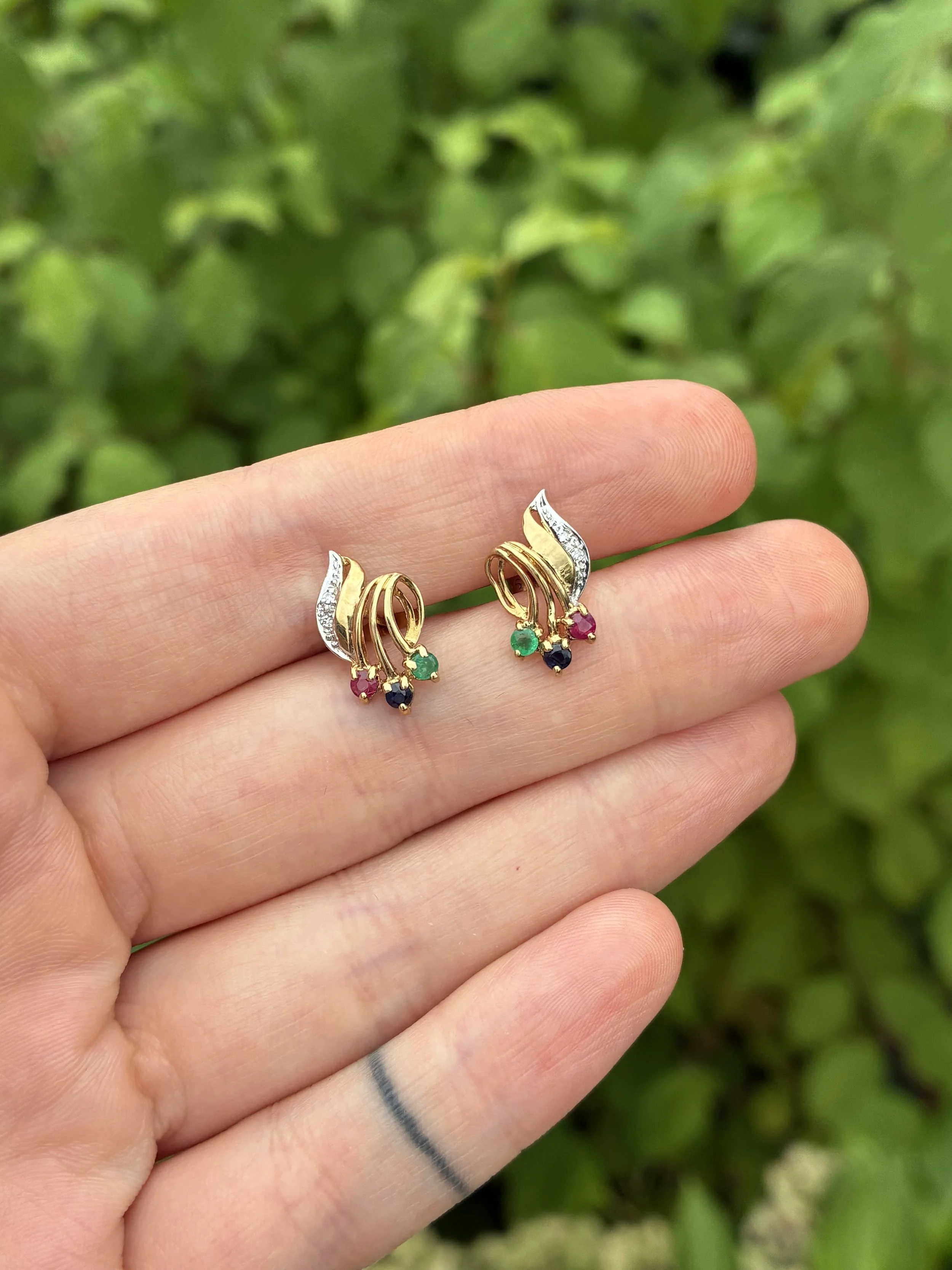 Multi-stone stud earrings (Pre-loved)