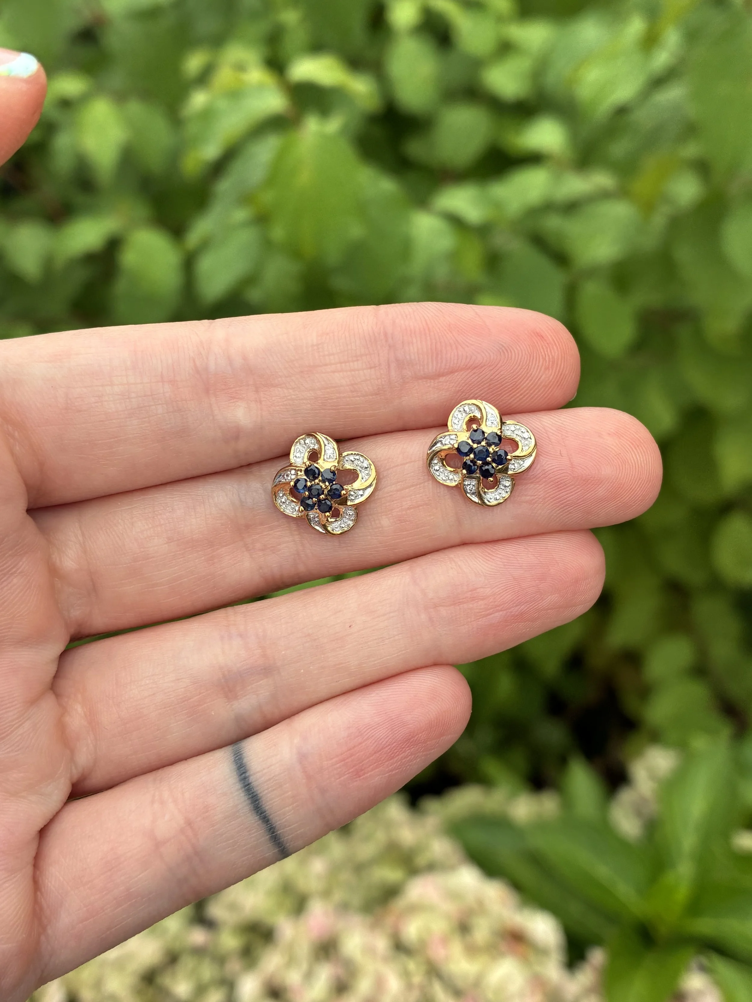Flower Cluster Earrings (Pre-Loved)