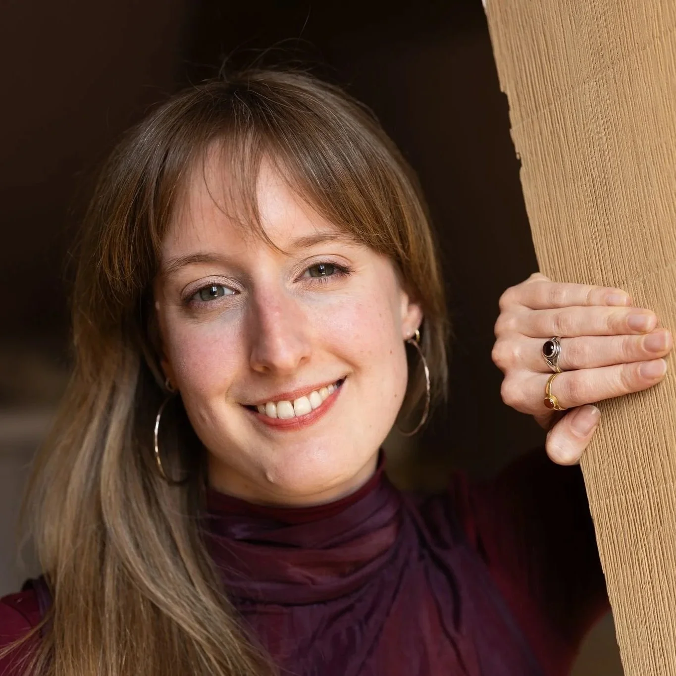 Elizabeth Hunter, coach for overthinkers and people-pleasers