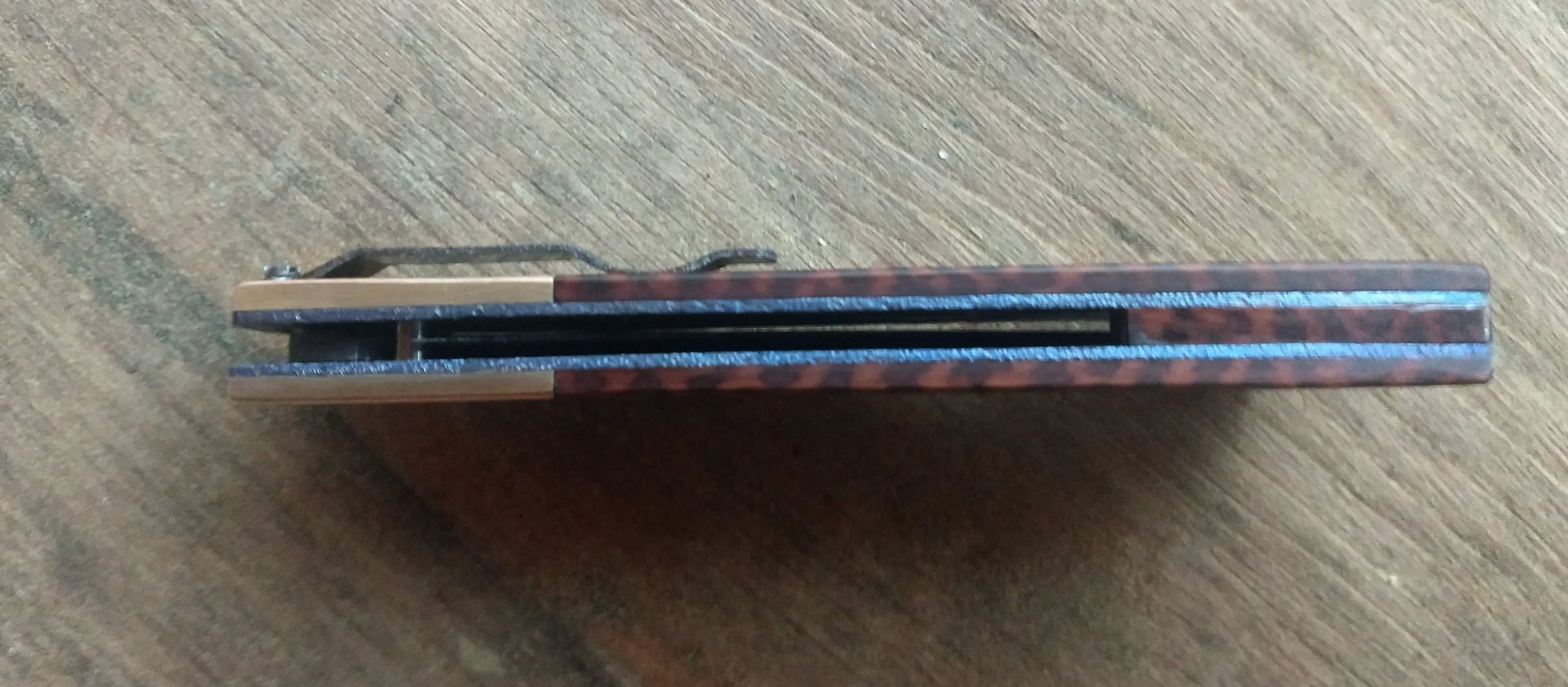 Titanium liners and backspacer construction detail on the B.A. Dodson Return-to-Craft liner lock folder.