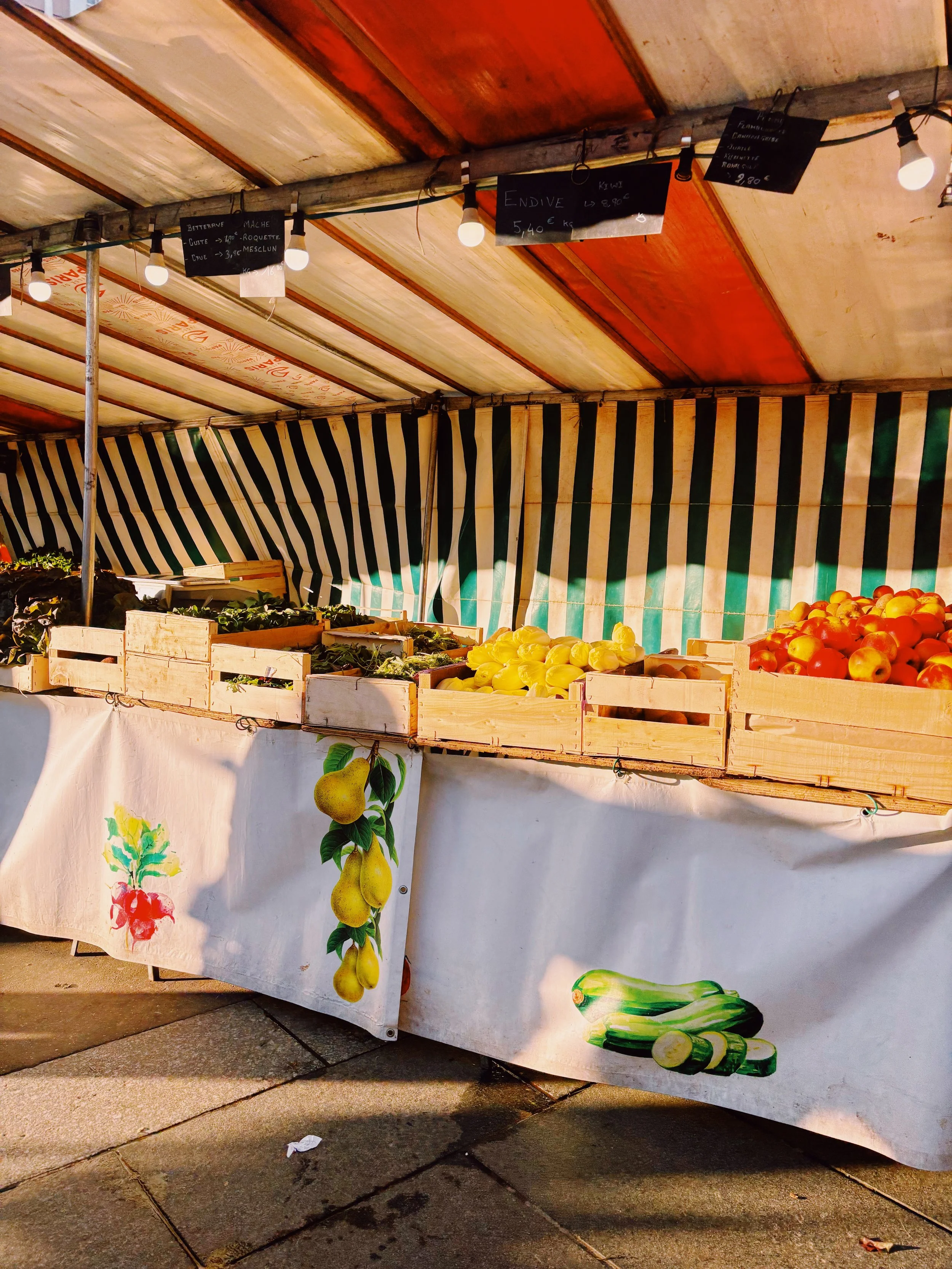 Marché Place des Fêtes