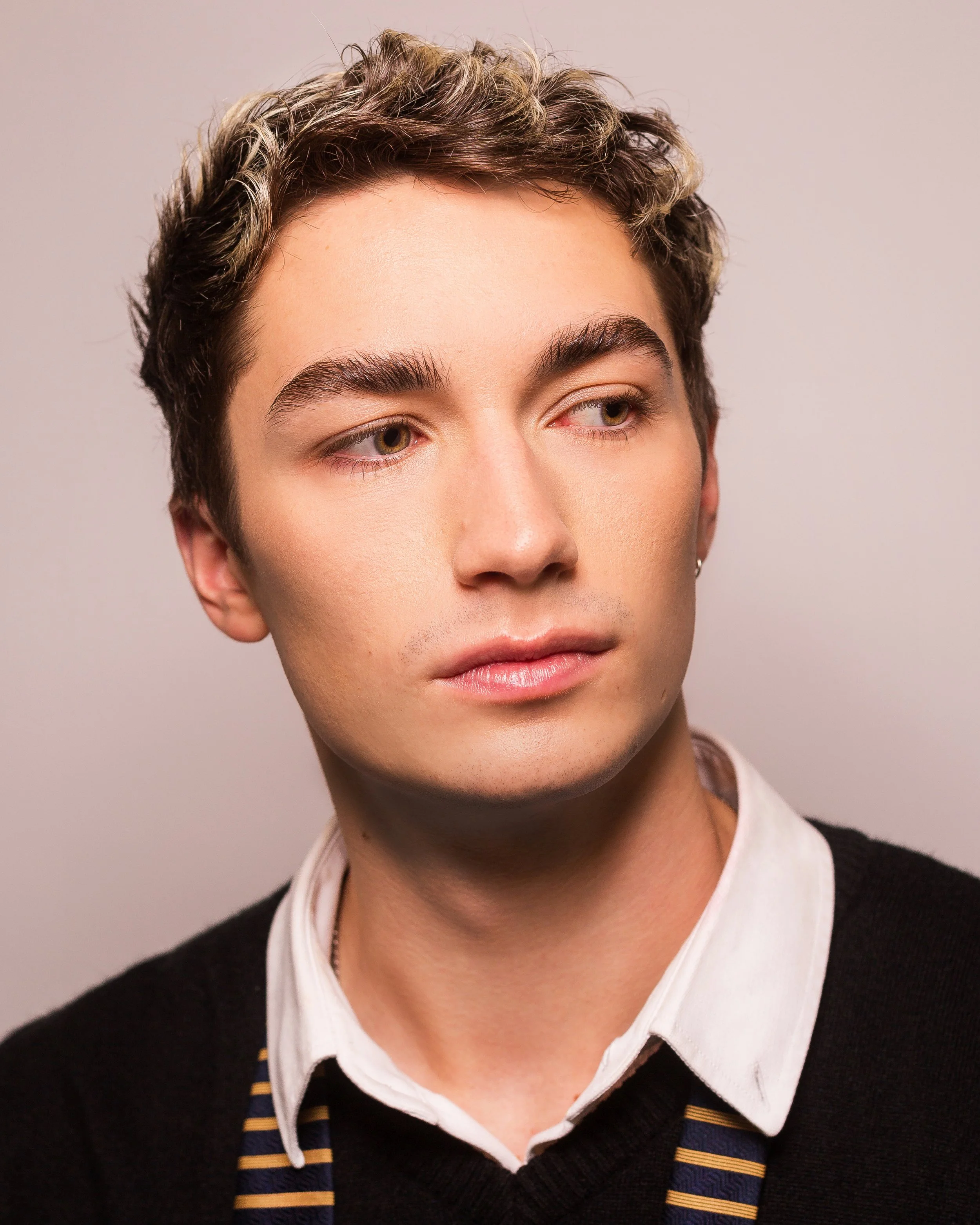 Soft enhancing magic that works men too.
Soft focus complexion with soft refined detailing. Beauty makeup by Kinga for skincare or other campaigns.