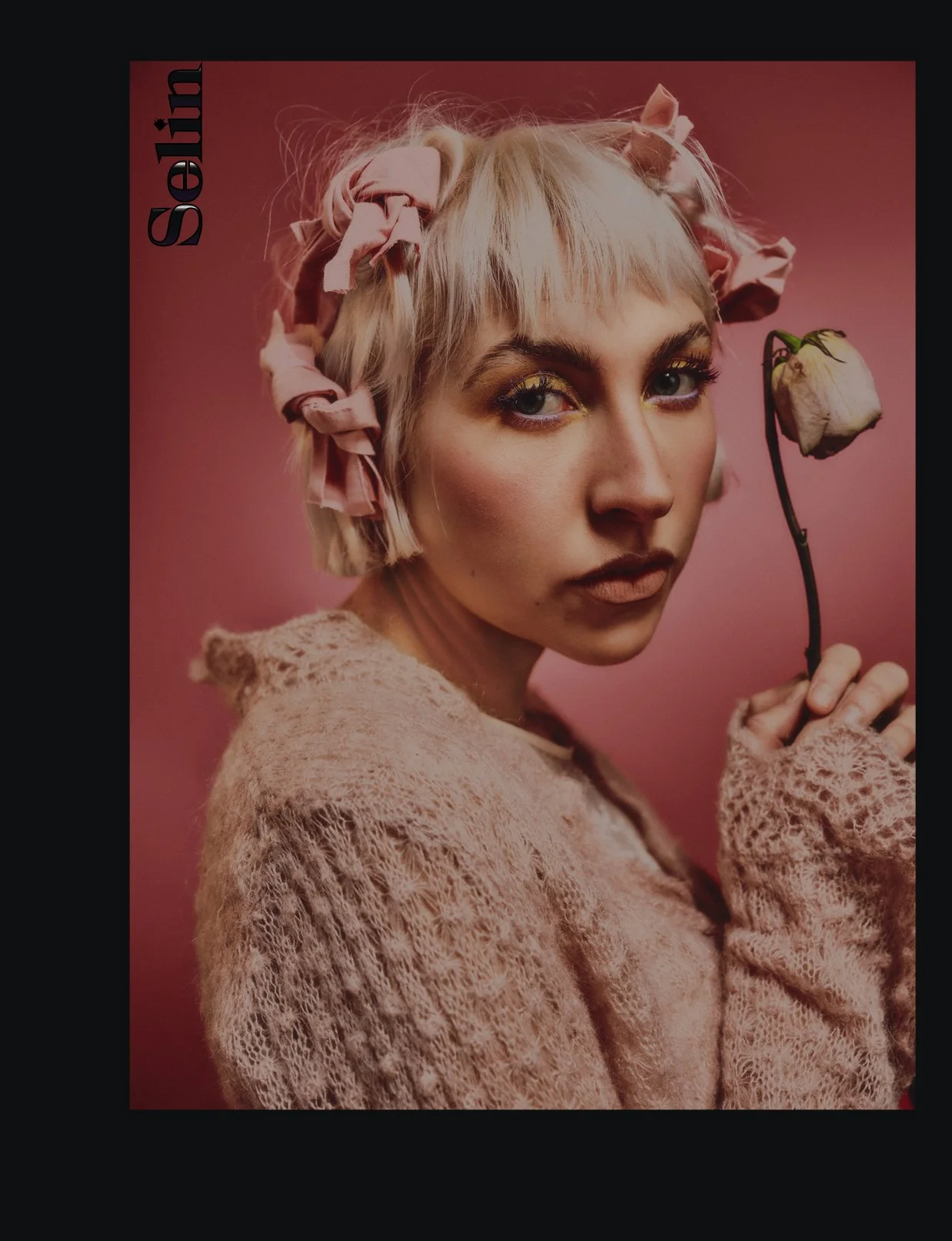Clean, sculpted makeup with bold styling and contemporary colour contrast. Editorial makeup by Kinga for Selin Magazine
