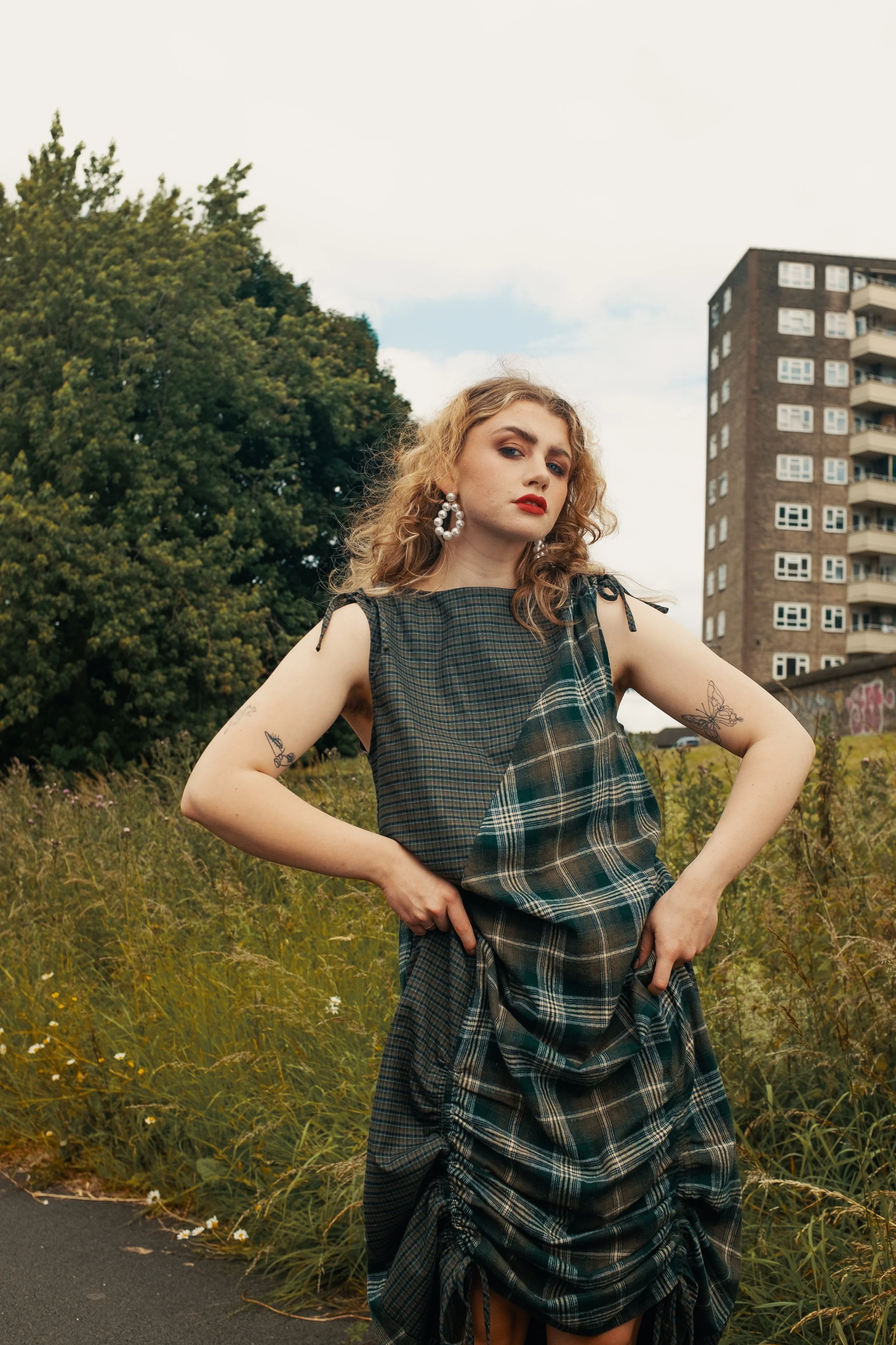 Vivianne Westwood inspired editorial. Soft glam look created on Ellur by Kinga