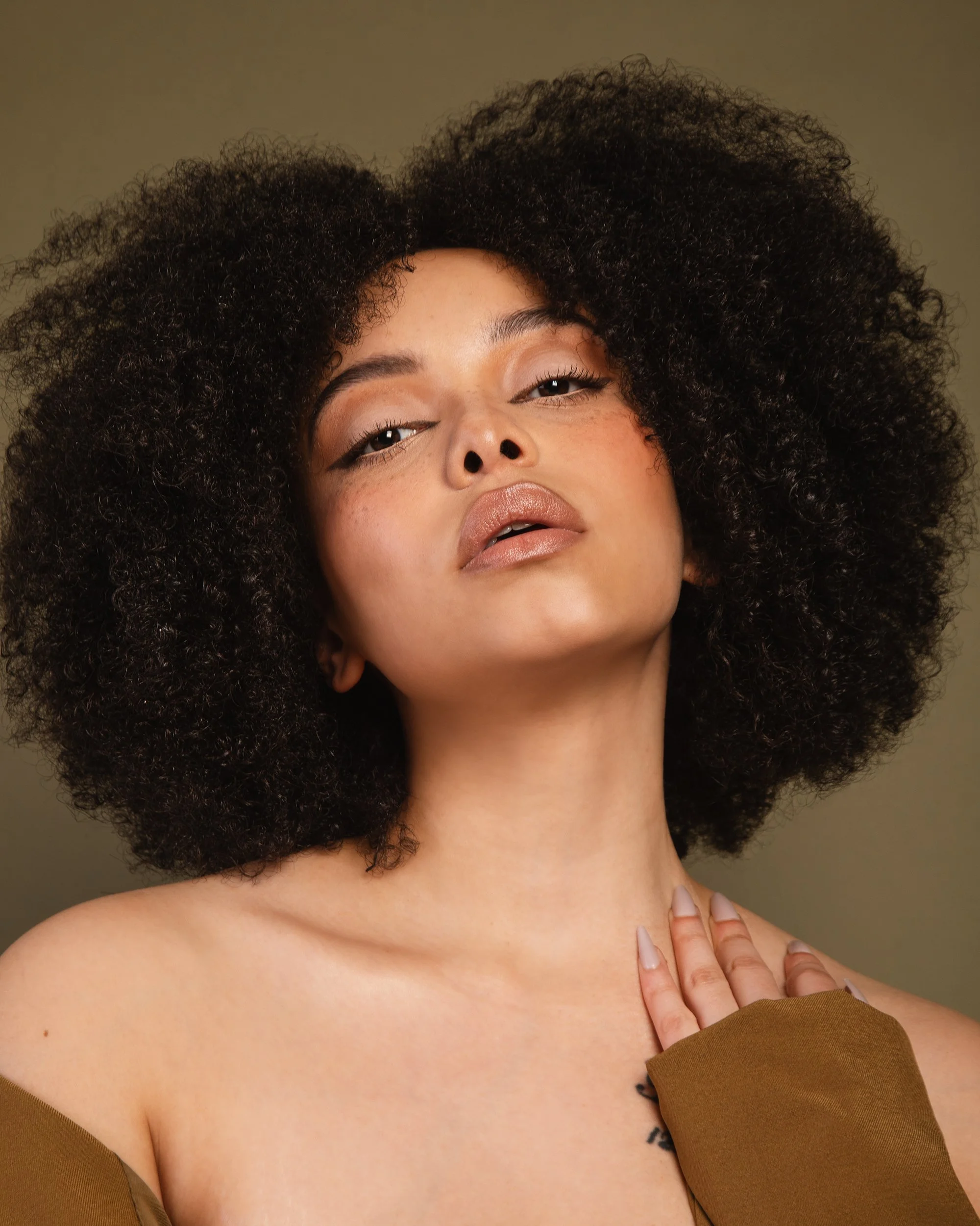 Clean, natural complexion with soft texture and minimal glam. Beauty by Kinga, celebrating authentic, inclusive skin.