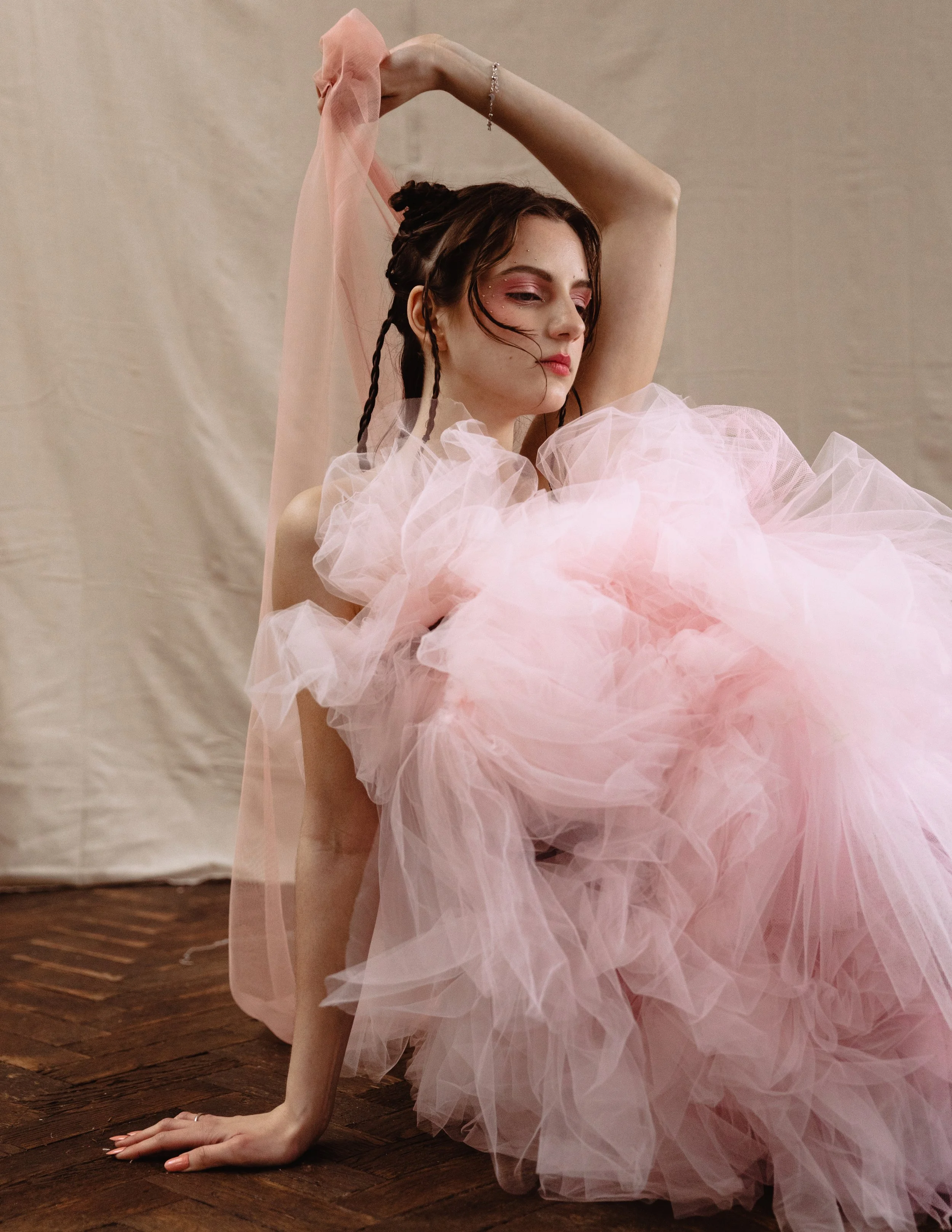 "120" Short Film; Square Cherry Production. Shots from the film, Character‑driven makeup by Kinga for film and performance. Conceptual on‑set makeup by Kinga, blending editorial skin work with expressive performance styling.