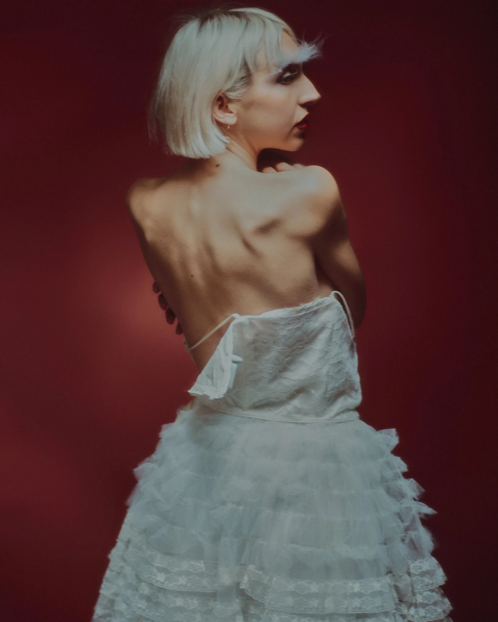 Fresh, expressive makeup with luminous skin and fethery brows. Editorial artistry by Kinga for fashion and creative media