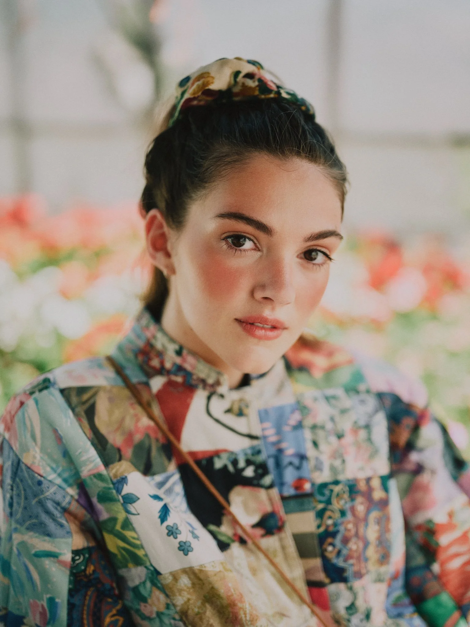 Patterned‑fabric, bold, expressive beauty paired with vibrant styling. Makeup by Kinga, blending artistic detail with editorial refinement.