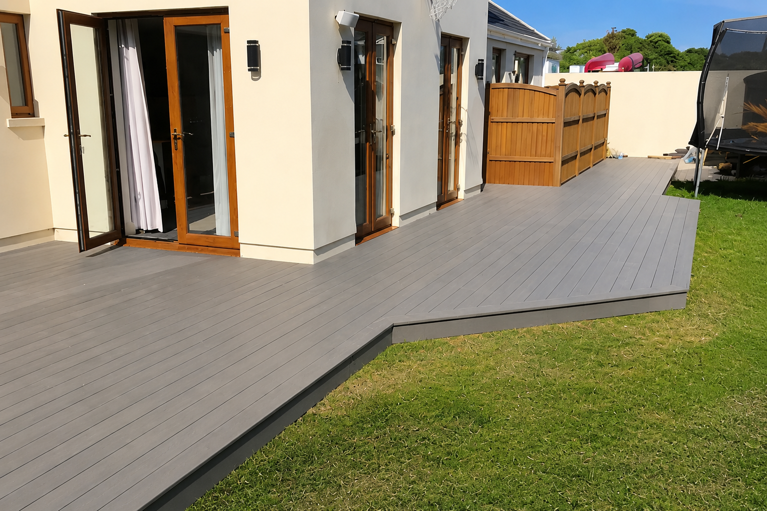 Outside space ready for entertaining.