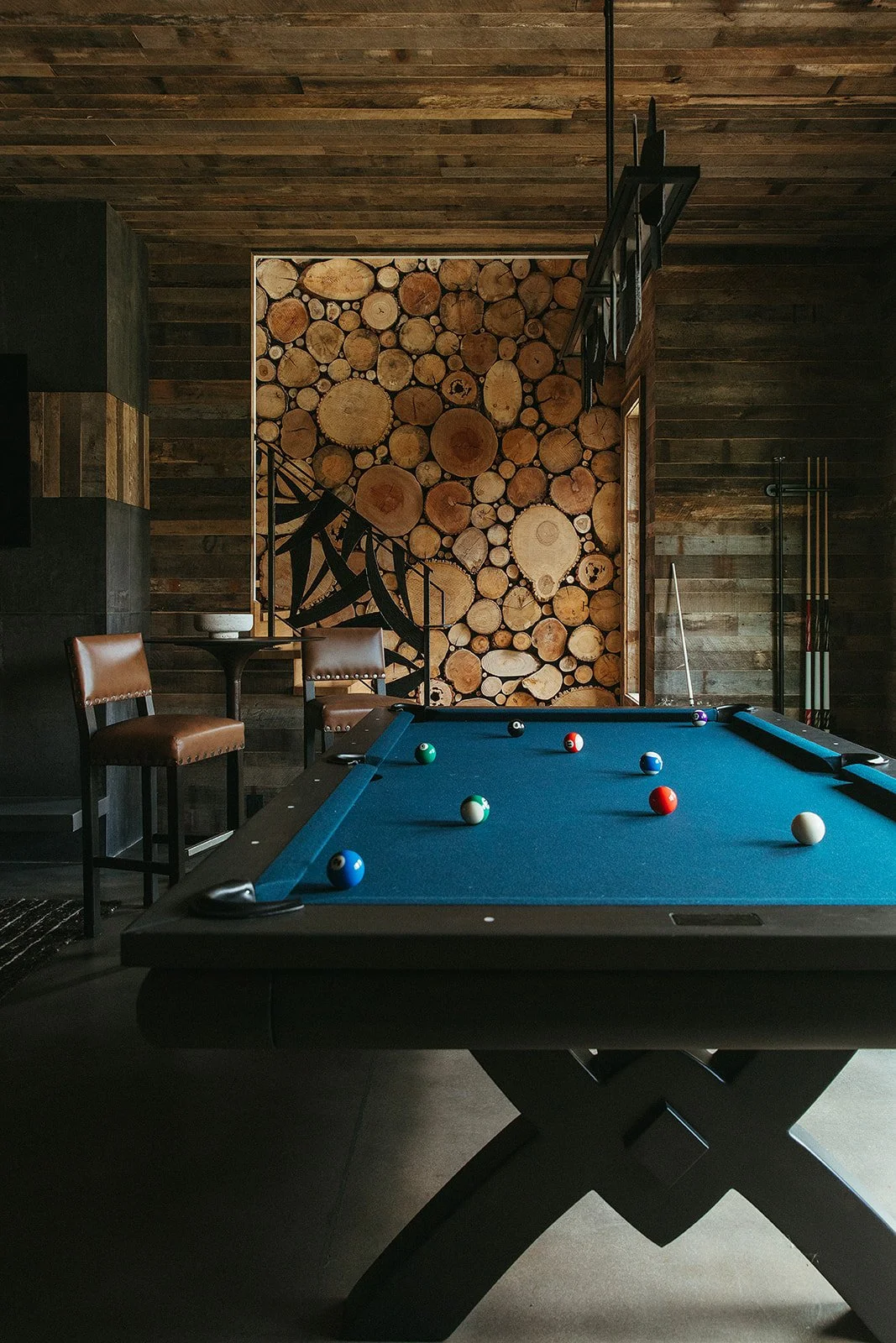 Christina-Hussey-Photography_Emily_Malcom_Interiors_LakeJames-1-11_websize.jpg