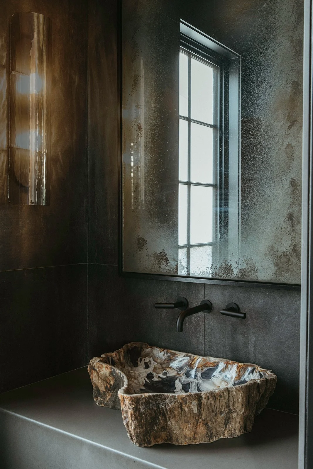 Christina-Hussey-Photography_Emily_Malcom_Interiors_LakeJames-1-7_websize.jpg