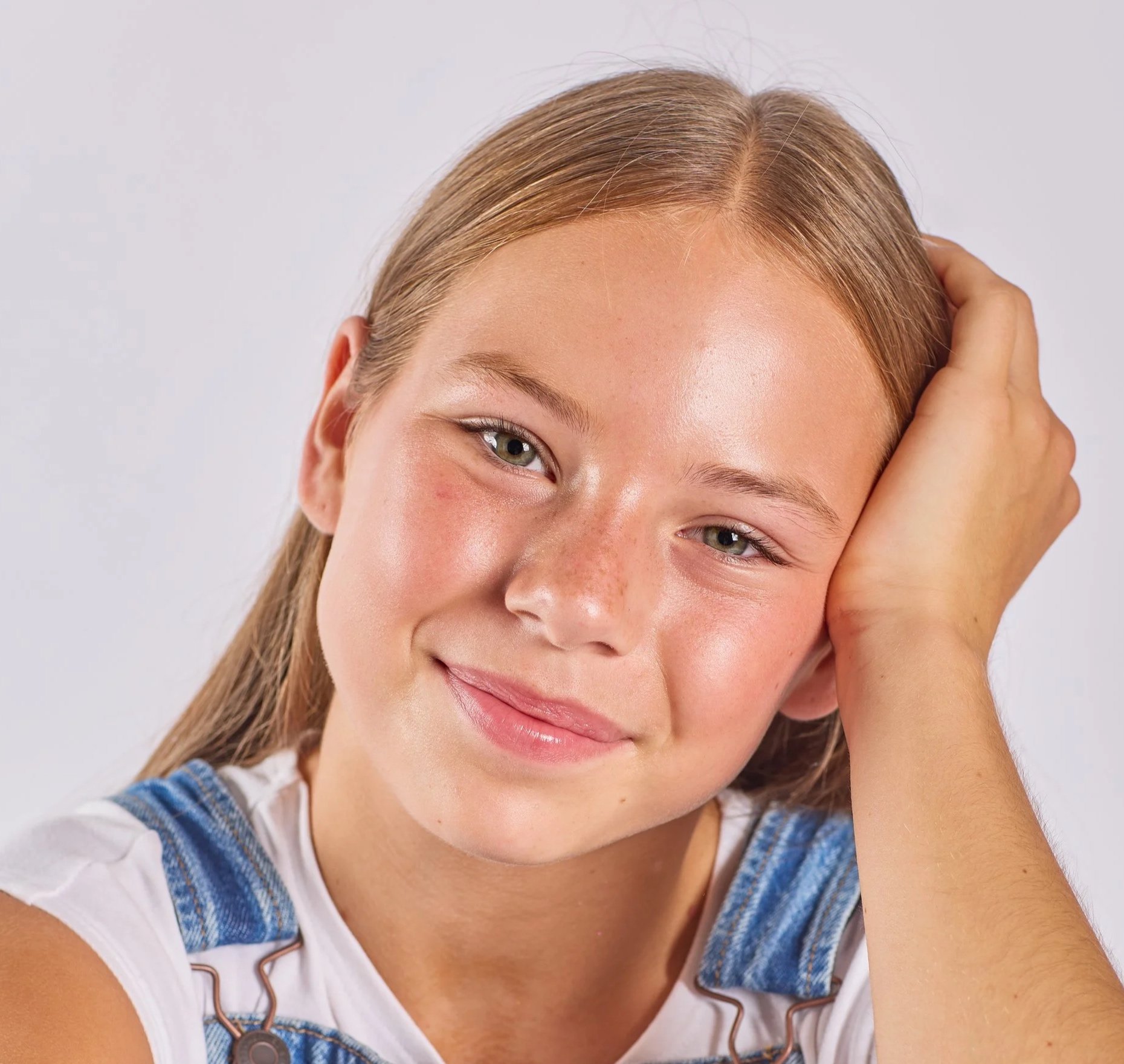 Ava