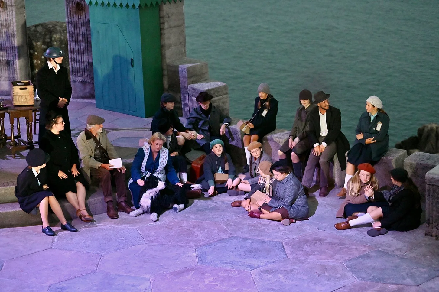 goodnight-mister-tom-underground-singing.jpg