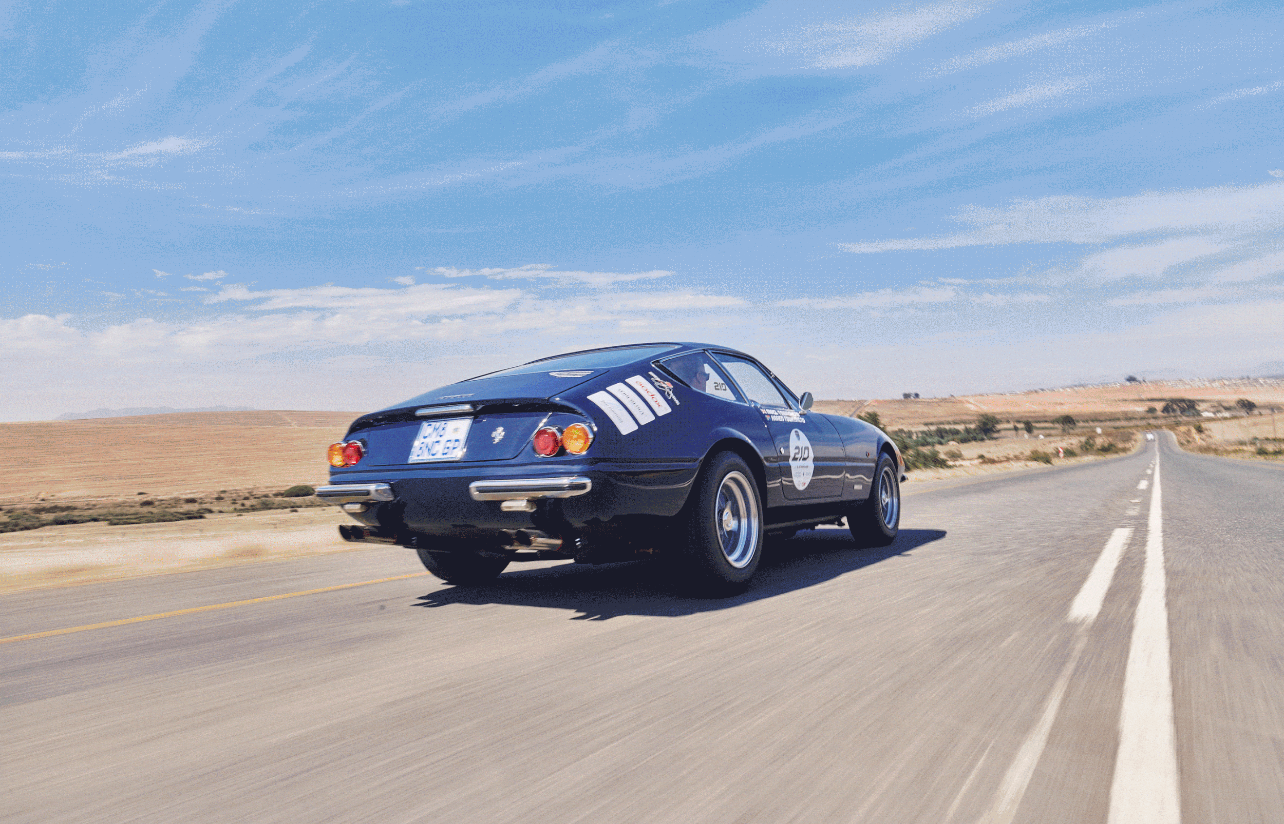 the-ferrari-daytona-cape1000.gif