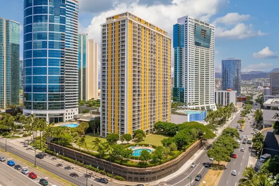 1350 Ala Moana