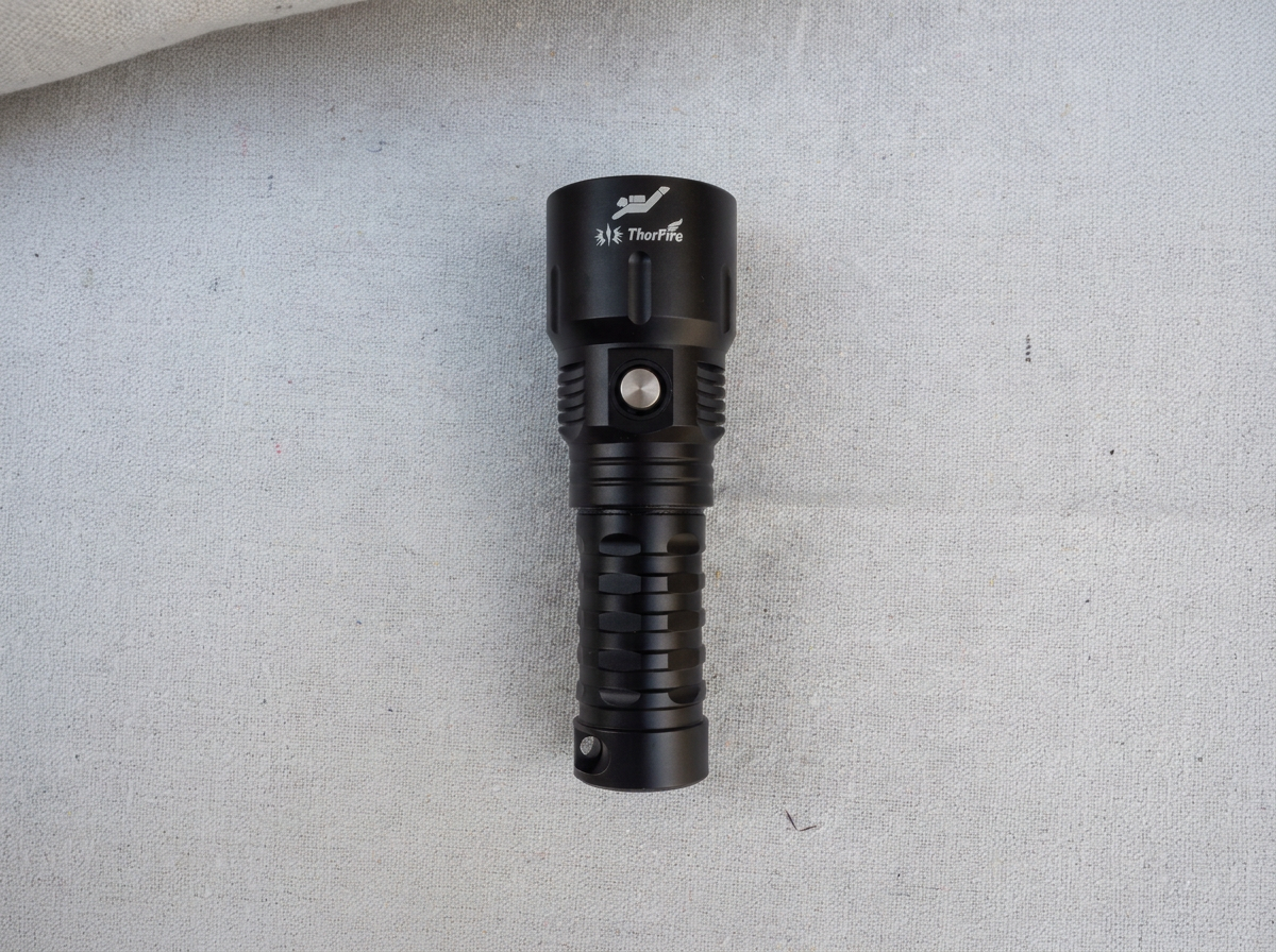 ThorFire TD26 Diving Flashlight with 18650 Battery 2 Available