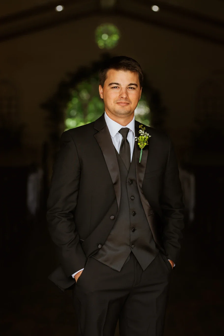 GROOM.webp