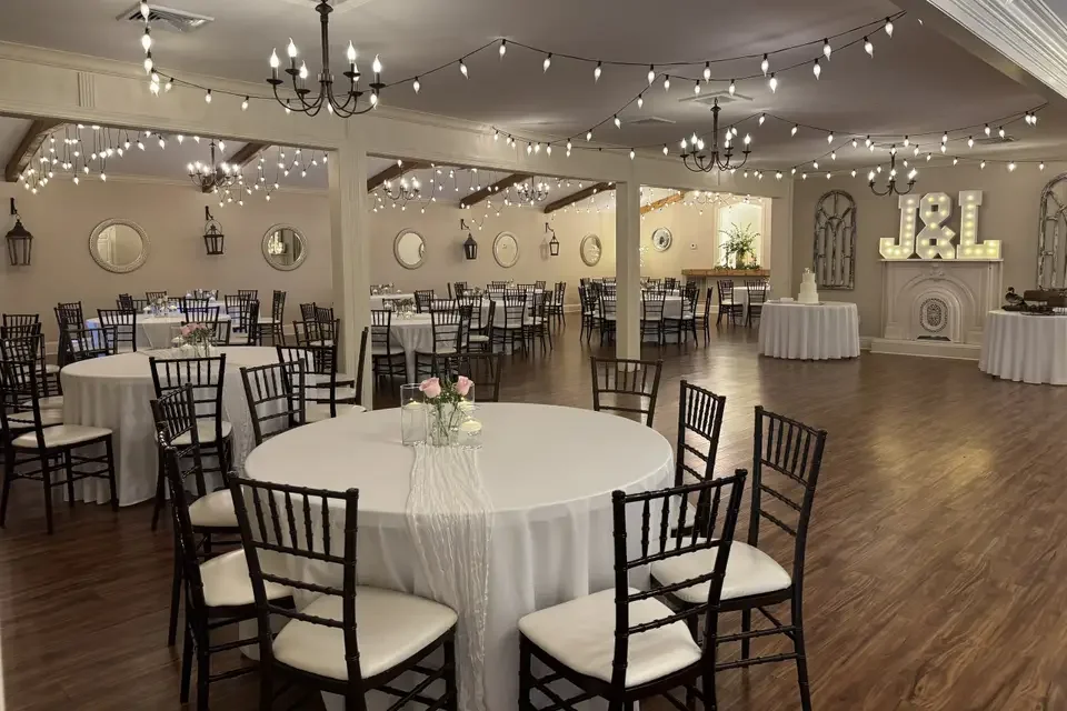 RECEPTION HALL 2.webp