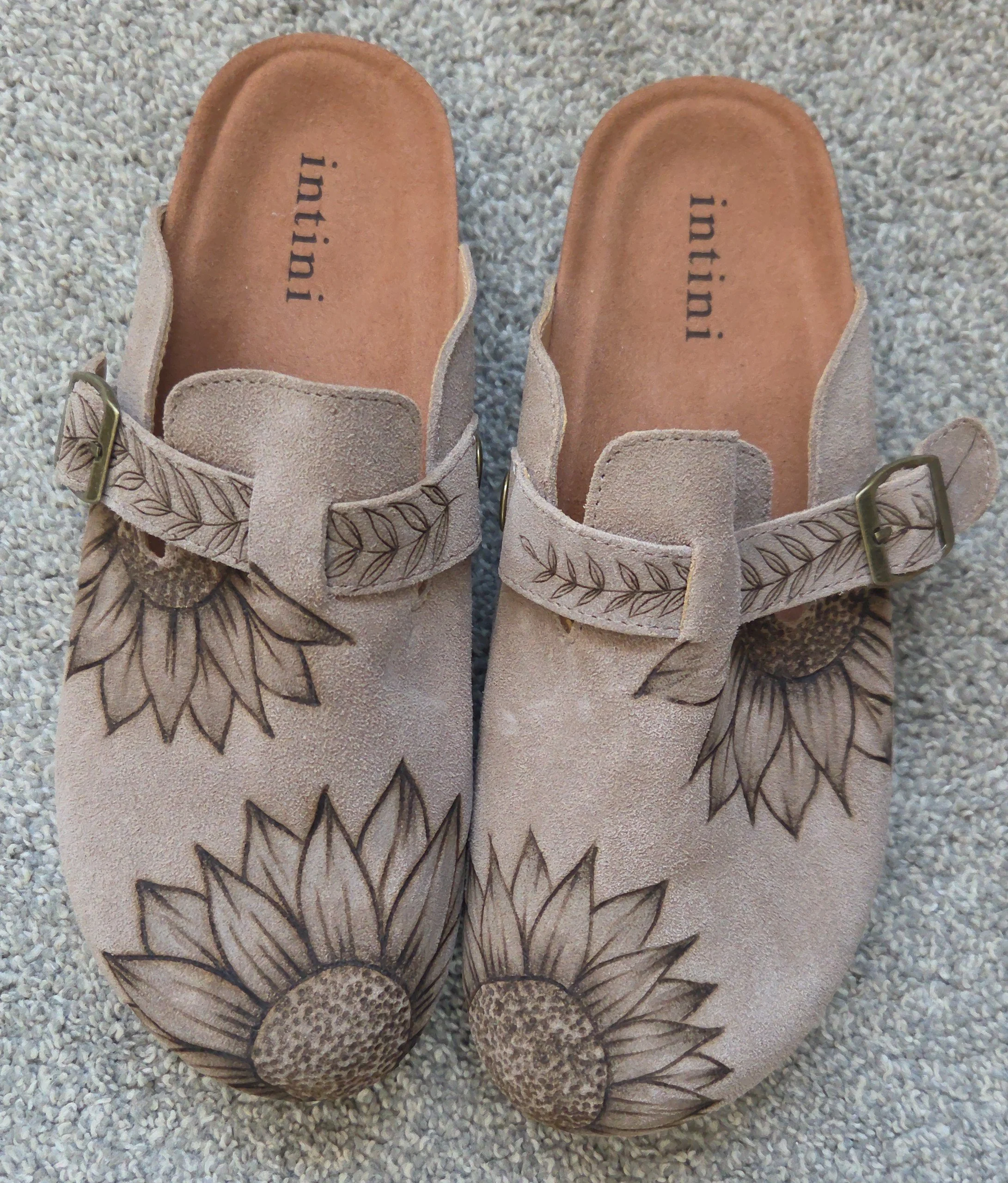 Clogs