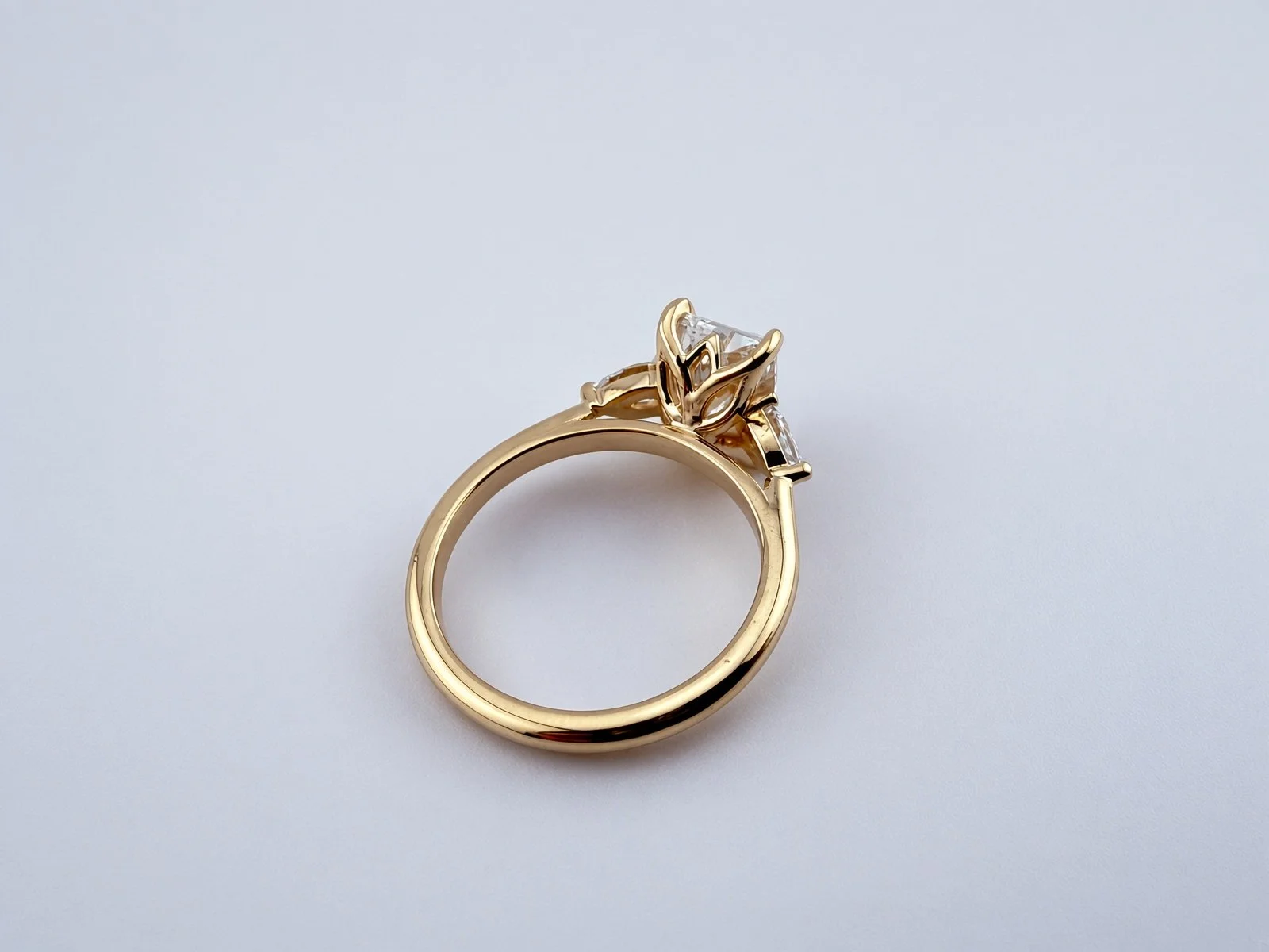 What to Check Before You Buy a Custom Engagement Ring in Toronto