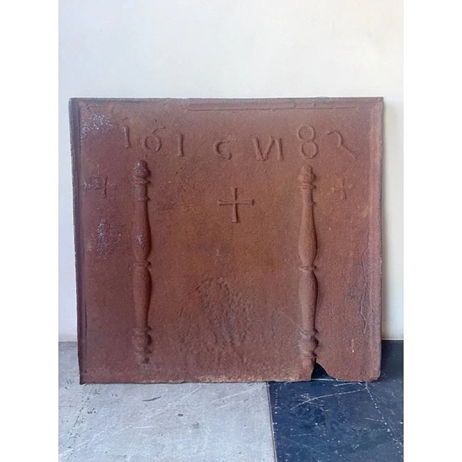 ANTIQUE FIREBACK