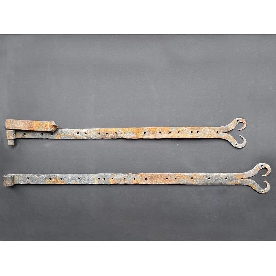 PAIR OF ANTIQUE STRAP HINGES